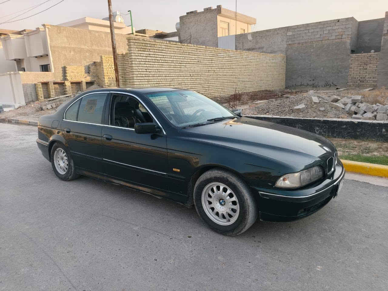 بسم الله وعلى بركه الله للبيع سياره بي ام صقر موديل 99 رقم صلاح الدين الماني تحويل مباشر بدون وكالة فول السياره وارد الماني السعر 75 مكان السياره سامراء للاتصال على الرقم *********** بيه واتساب
