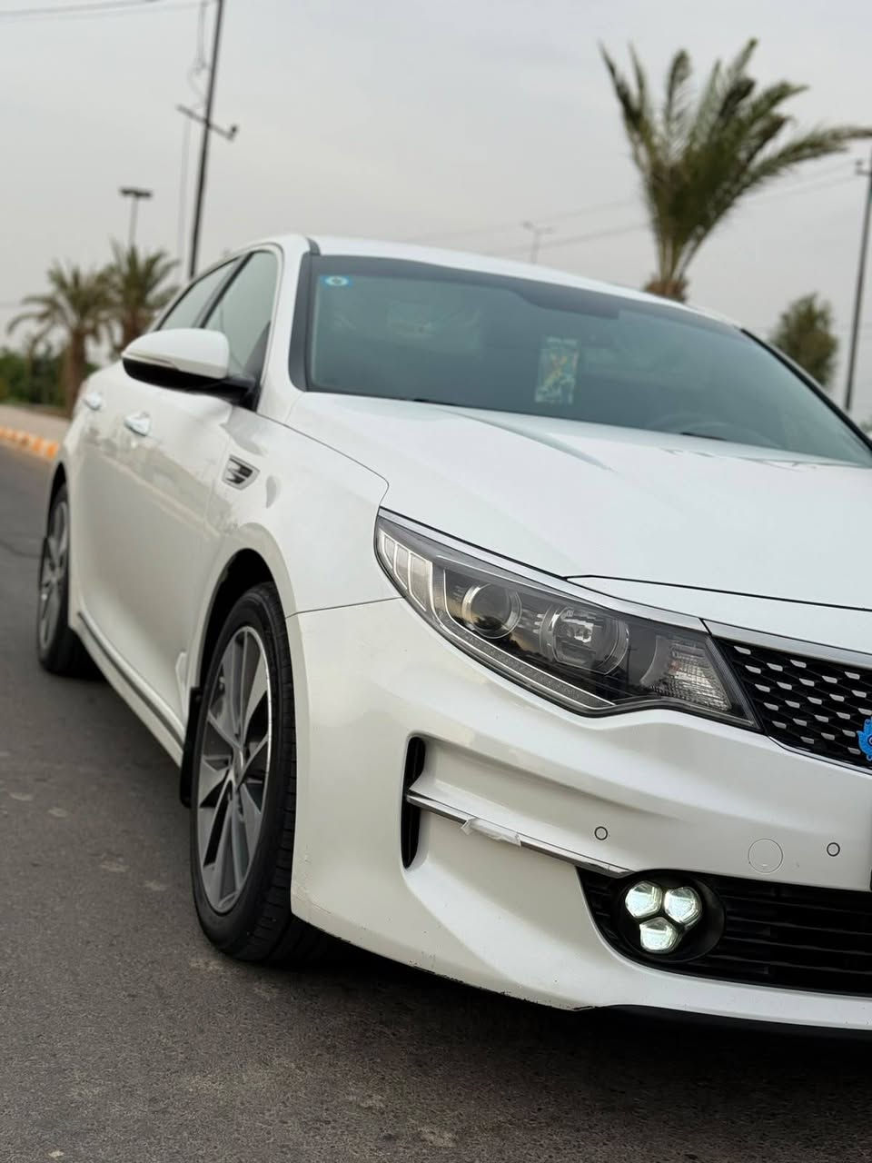 سلام عليكم
كيا اوبتما 
رقم بغداد باسمي تحويل مباشر نكليزي 
2017 الشركه الدوليه
فول مراصفات 
2400 دوش المرغوب
بصمه 
كشن جلد 
حساس امامي خلفي 
لد امامي خلفي
كشن خزن ميموري كهرباء
مري قلاب 
تبريد خلفي
سستم صوت الباين دمام خلفي
تحكم ستيرن 
كامره دوار 
تخم تاير جديد 
صدر كارتون 
كفاله عامه شرط 
حساس جوانب 
كوت قضاء الحي 
***********
