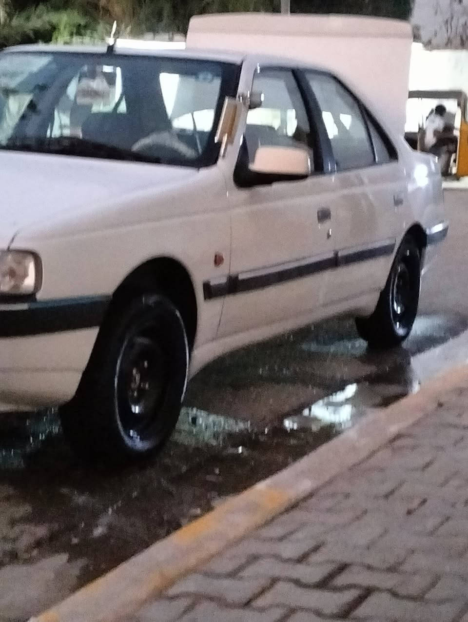 405...2013...
باسمي اليوم جددت السنوية لغايه..2031
هزه جديده لغايه شهر 9..2027
مكينة لاتنقيص ولا تبخير..
حداديه جديدة...
غرفه بلاديه جديده...
كهربائيات من الدعاميه للدعاميه...
كمبربسر تبريد جديد بس نقص دكمه أي سي مال تبريد عاطله..
تخم تاير جديد..
بيها بنيد مبدل فقط بس لاضربه ولا طاير.. تبديله أثر كسر قاعده القفل ورصعات بالبنيد..
بيها هلال مصلح فقط..
هذا كل الي بالسياره...
معروضه ب40 وبيها مجال قليل حك جيتك..
مكاني بغداد الحسينيه..
للاستفسار اتصل على رقم ***********
للعلم السياره تطلع بالشهر مرتين من البيت للدوام فقط
