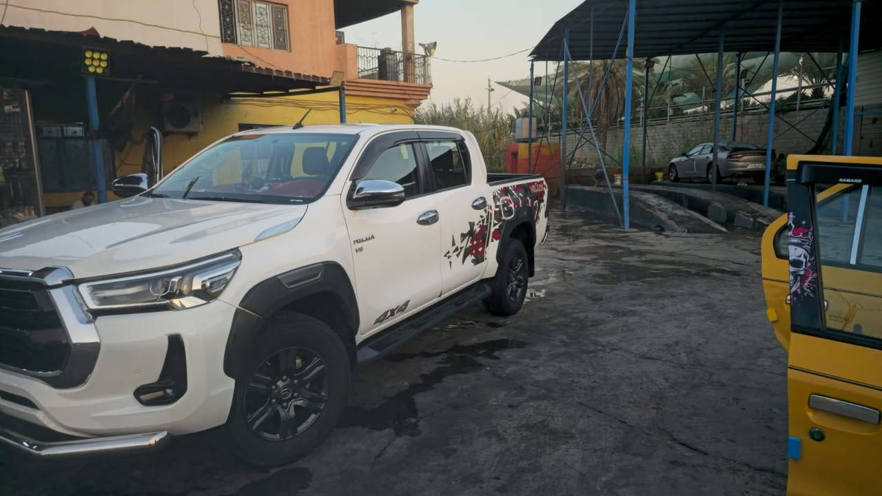 السلام عليكم 
تيوتا هايلوكس فور ويل TRD سته سلنر موديل ٢٠٢٢ ماشيه ٤١ الف السياره على وضع الشركه  مكفوله من صبغ  وبارد والسياره من الشركة بسمي ماخذه صفر
سعر ٣٣٣ وبيه مجال
هـ  ***********
     ***********
العنوان صلاح الدين بلد السيد محمد
