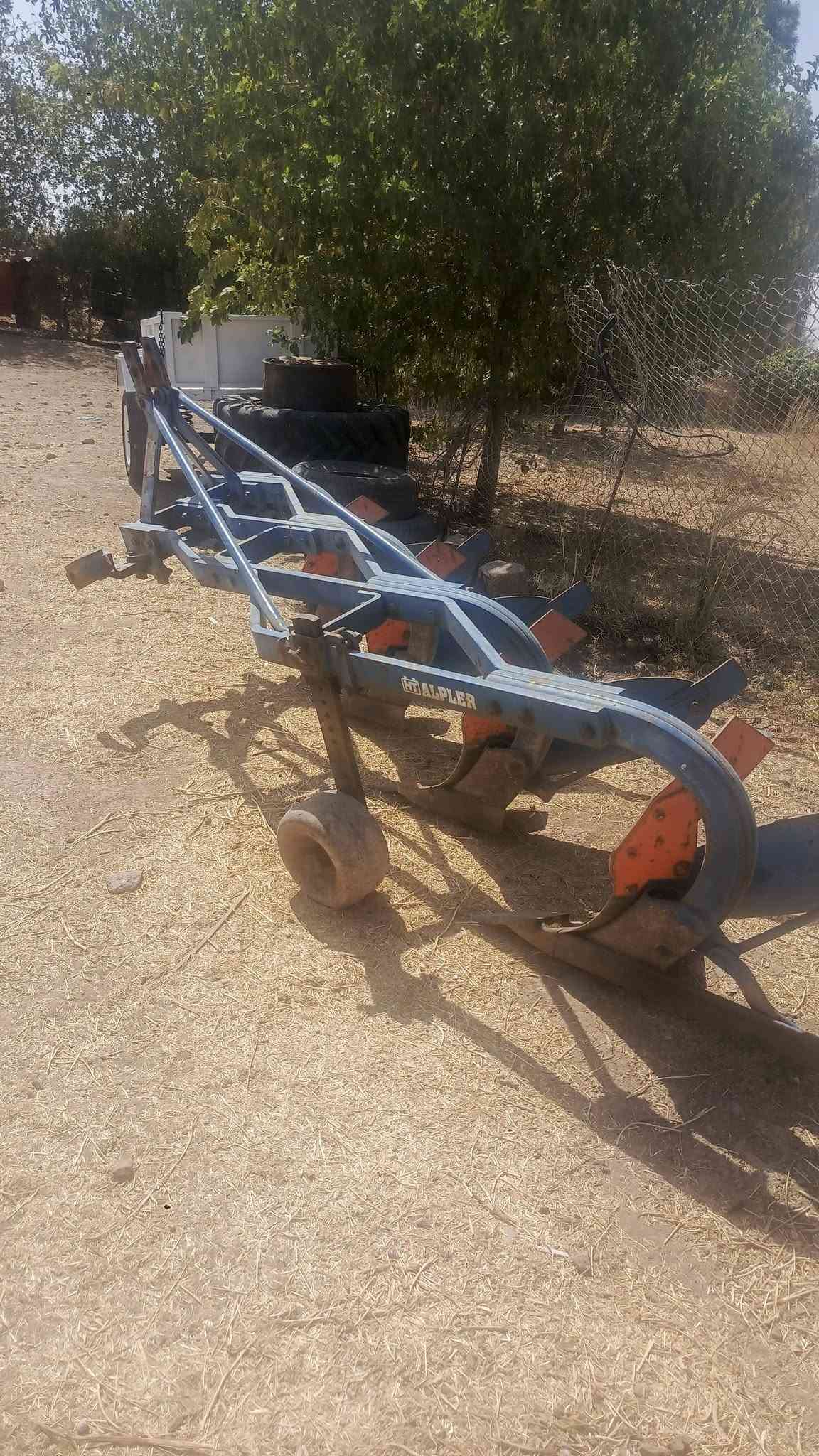 للبيع فدان  البلير حجم 12 اربعة سجة بدون كسر بدون لحيم مكفول من كلشي
مكان كركوك 
 
***********
***********
