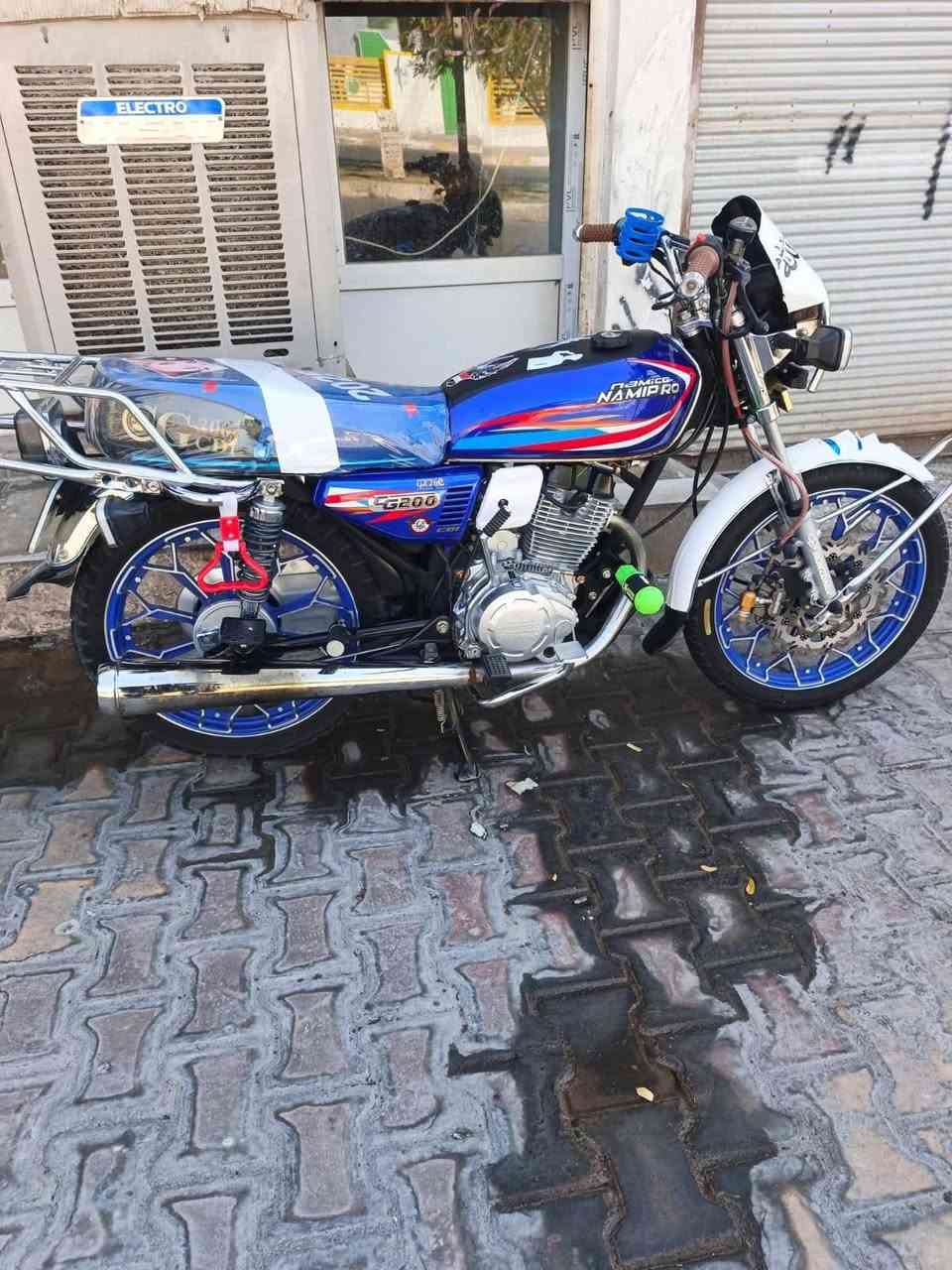 نامي برو هونزده موديل 25 مكينه 200 تاخذه ربع مذب علي   سعر 825 وبي مجال/***********
