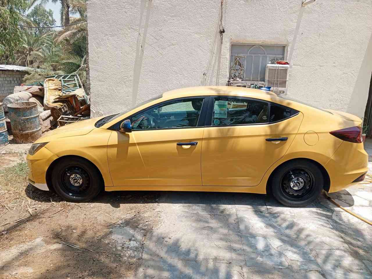 سلام عليكم 
الانتر 2019 وارد امريكي حادثها جاملغ ومرجعينه بلادي رادارات امامي وجامه نص فول غاز وبانزين خطين سياره جاهزه عنوانها ديوانيه سعر 35 
الرقم ***********

