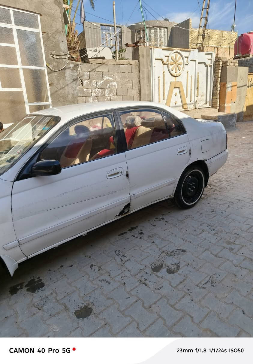 السلام عليكم كرونه للبيع موديل ٩٣ مكينه أبو الجف وكير مكفولات تبريد ثلج شاشه دشبول نضيف رقم إنكليزي بغداد بسمي سنويه لل ٢٨ 
صدر أمامي كله جديد السعر ٤٥ عليها غرامه ٤٠٠ تنزل من السعر وبيها مجال***********
