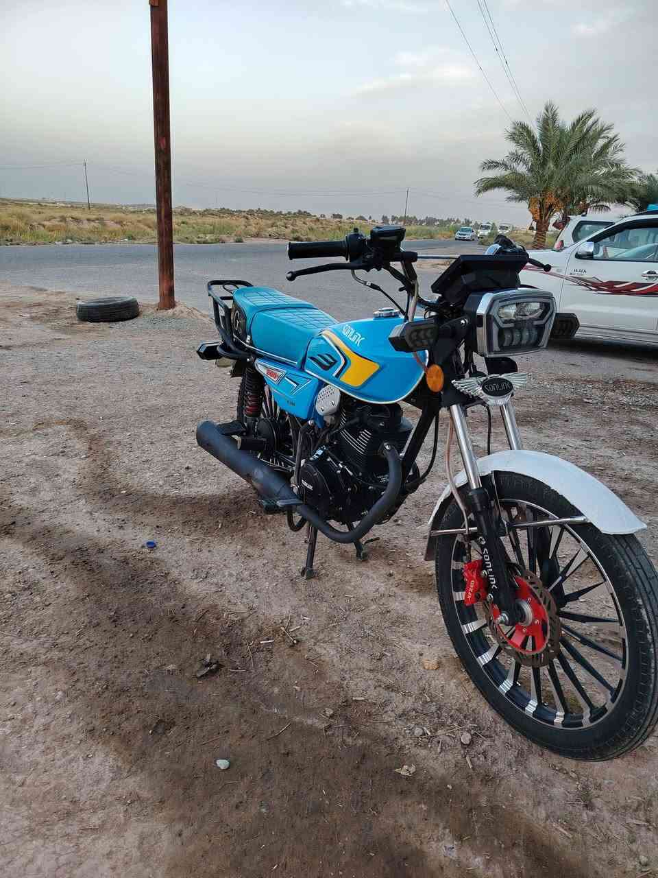 السلام عليكم ورحمة الله وبركاته
دراجه سونك باب اول دراجه خير من الله كفاله عامه محرك نضافه شركه سبانه مامدوده عليها عده شاشه تخربط وأشاره وحده  طافيه مكان ديالى كنعان التواصل *********** بيه واتساب
