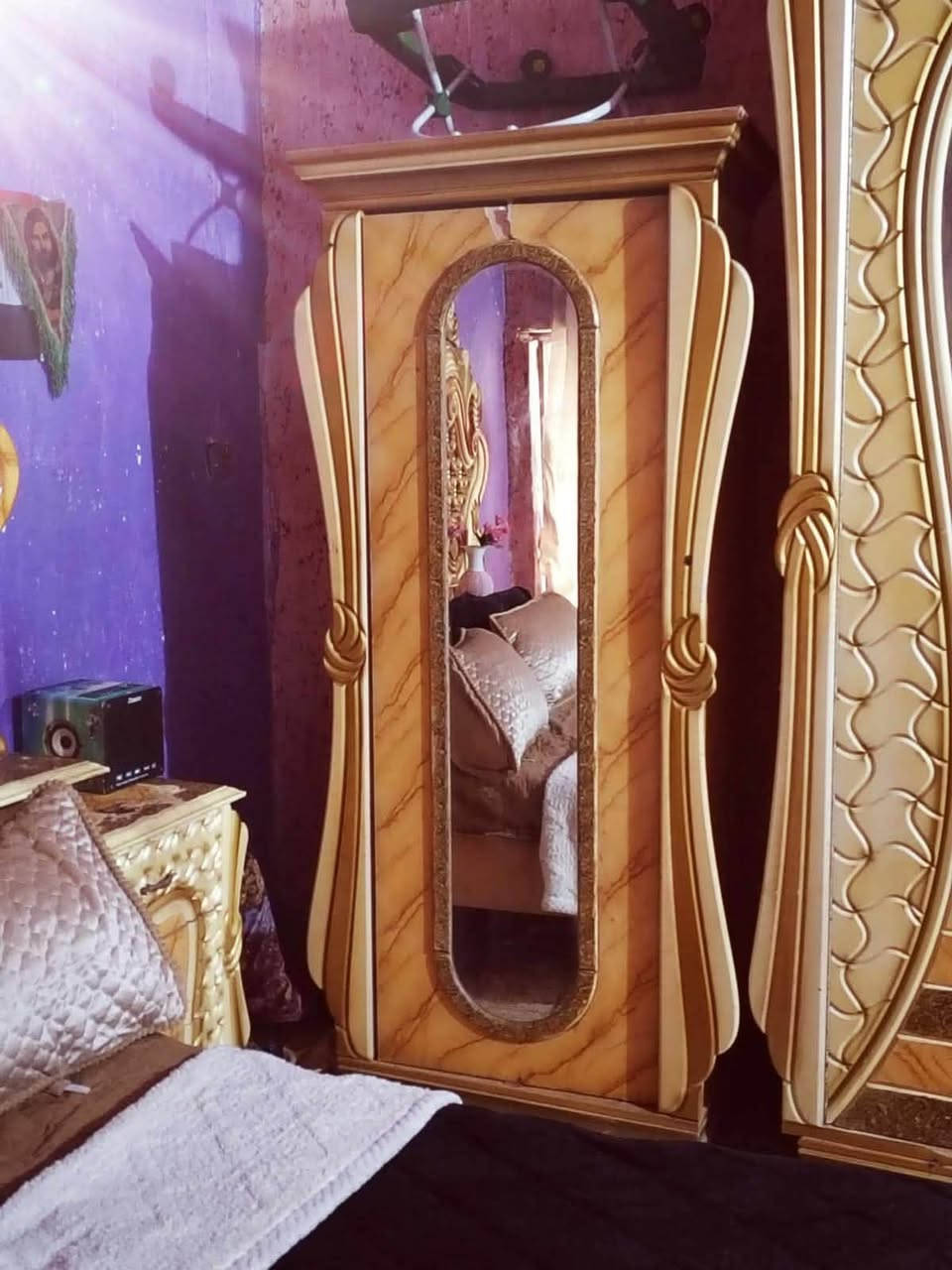 إسلام عليكم غرفة للبيع السعر خاص
رقم /***********
