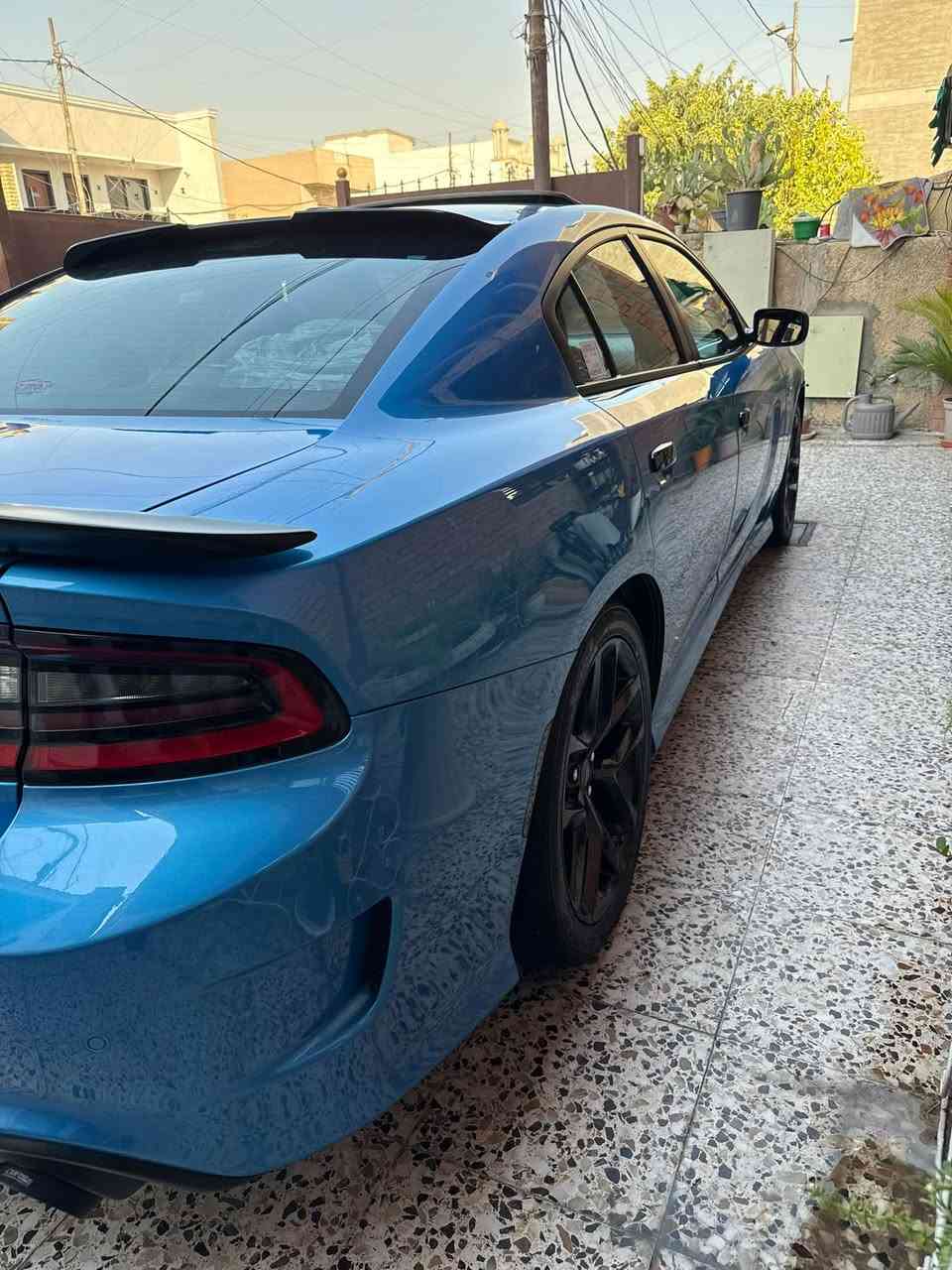 جارجر  GT PLUS . وكالة هارلم
الموديل : 2023 . (خليجي) . مكفوله من صبغ 
المحرك : V6 3.6
العداد : 6 الألف . (زيرو) . 
الضمان : 3 سنوات او 60 الف كيلو متر . 
السعر : 340$ ورقه
رقم بغداد باسمي 
المواصفات :
* نسخة  GT PLUS
* نقطة عمياء . 
* حساسات خلفية . 
* رادار أمامي مع مانع تصادم.
رادار جانبي 360 درجه 
* شاشه كبيرة مع نظام ملاحة نفكيشن GPS .
* سستم صوت الپاين مع سماعات پريميوم .
* ويل قياس 20 انج . 
* مصابيح امامية زنون . 
* كشافات الضباب زنون . 
* فتحت سقف (سلايد) . 
* مقاعد رياضية من الجلد الفاخر . 
* مقاعد أمامية كهربائية عدد 2 . 
* ذاكرة لحفظ وضعيات الجلوس (ميموري) . 
* مقاعد أمامية تبريد وتدفئة . 
* مقاعد خلفية تدفئة . 
* تشغيل عن بعد . 
* ستيرن كهربائي . 
* تدفئة ستيرن . 
* محدد سرعة . 
* تلفون بلوتوث . 
* كاميرا خلفية .
* مرايا متحسسة للاضاءة العالية .
* كير شفتر بالستيرن . 
* دخول ذكي (بصمة) .
مكان السياره بغداد 
اتصال على رقم ***********
