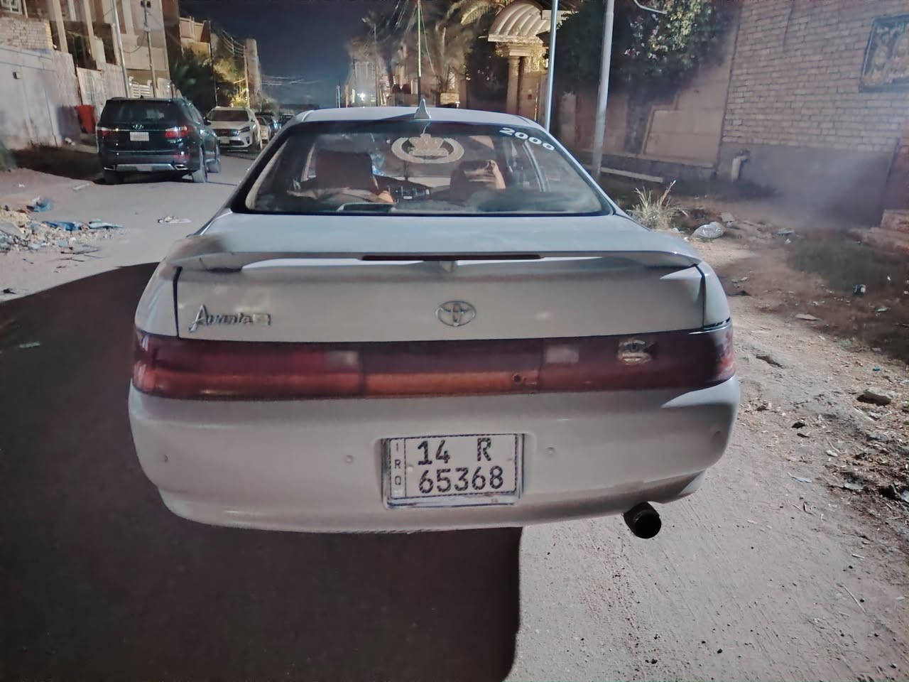 يشيزر موديل 2000 كفاله عامه سياره كلشي شغال بيها حتى التبريد مكانها بالشطره السعر 48 وبها مجال للشراي يتصل *********** اني مكلف بالنشر.
