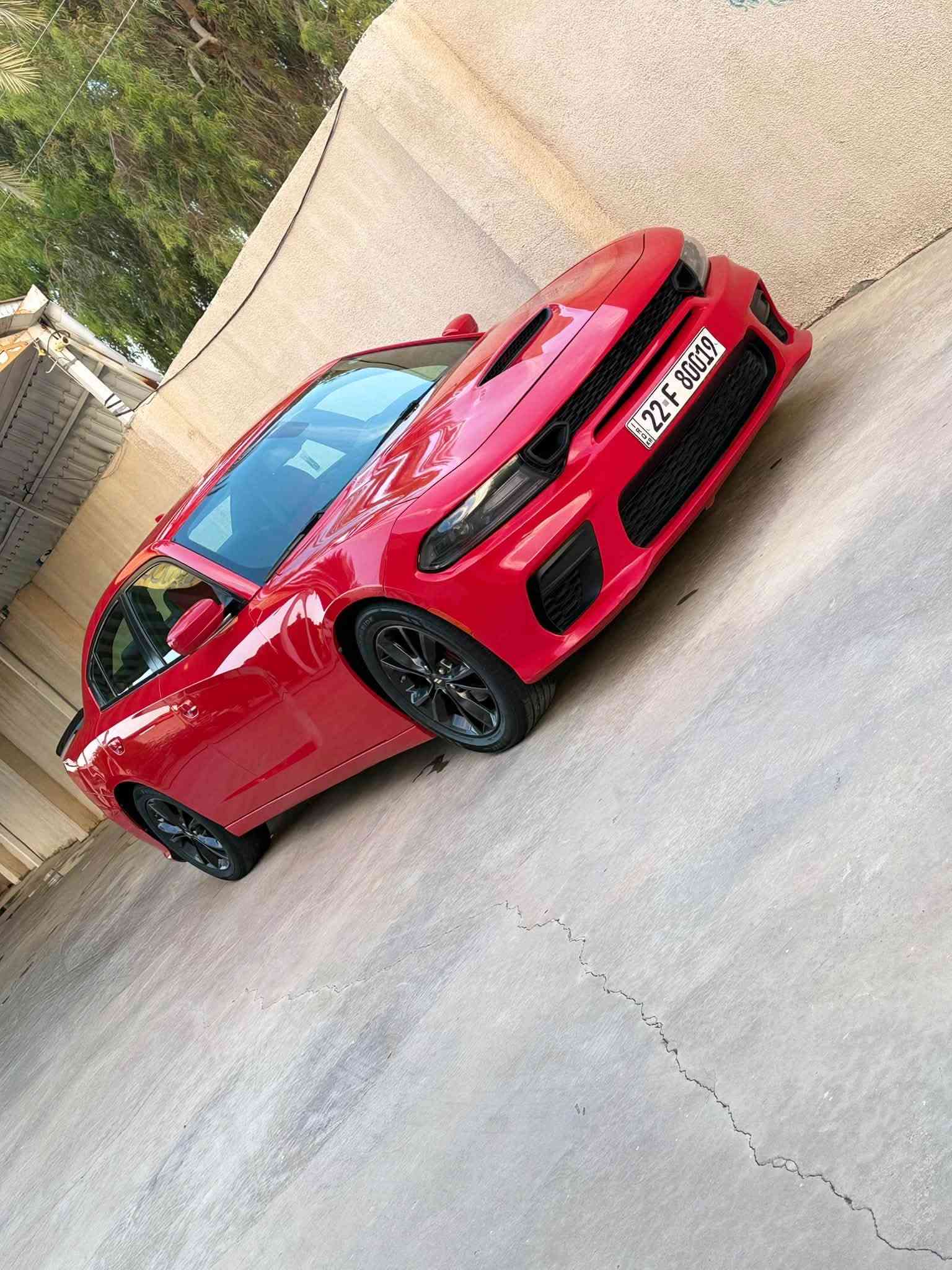 جارجر SXT • V6 • 100 الف ميل