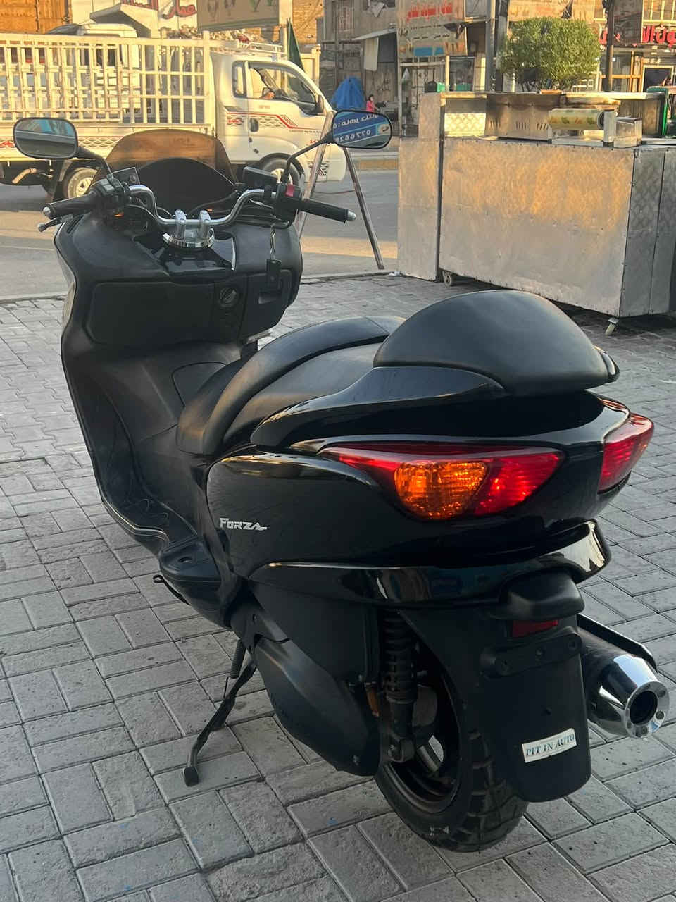 فورزه بصمه 0️⃣ 8️⃣
دراجه جاهزه للاخير كل نقص مابيهه
6️⃣ كير 3️⃣ تحويلات شغال 
مكينه ناعمه بشكل كلجات كهربائيات كلوب جنطه لايت زنون اصلي اشاير لد 
كلهه كامله مكاني بغداد السعر ( مليون وميتين) 
***********
