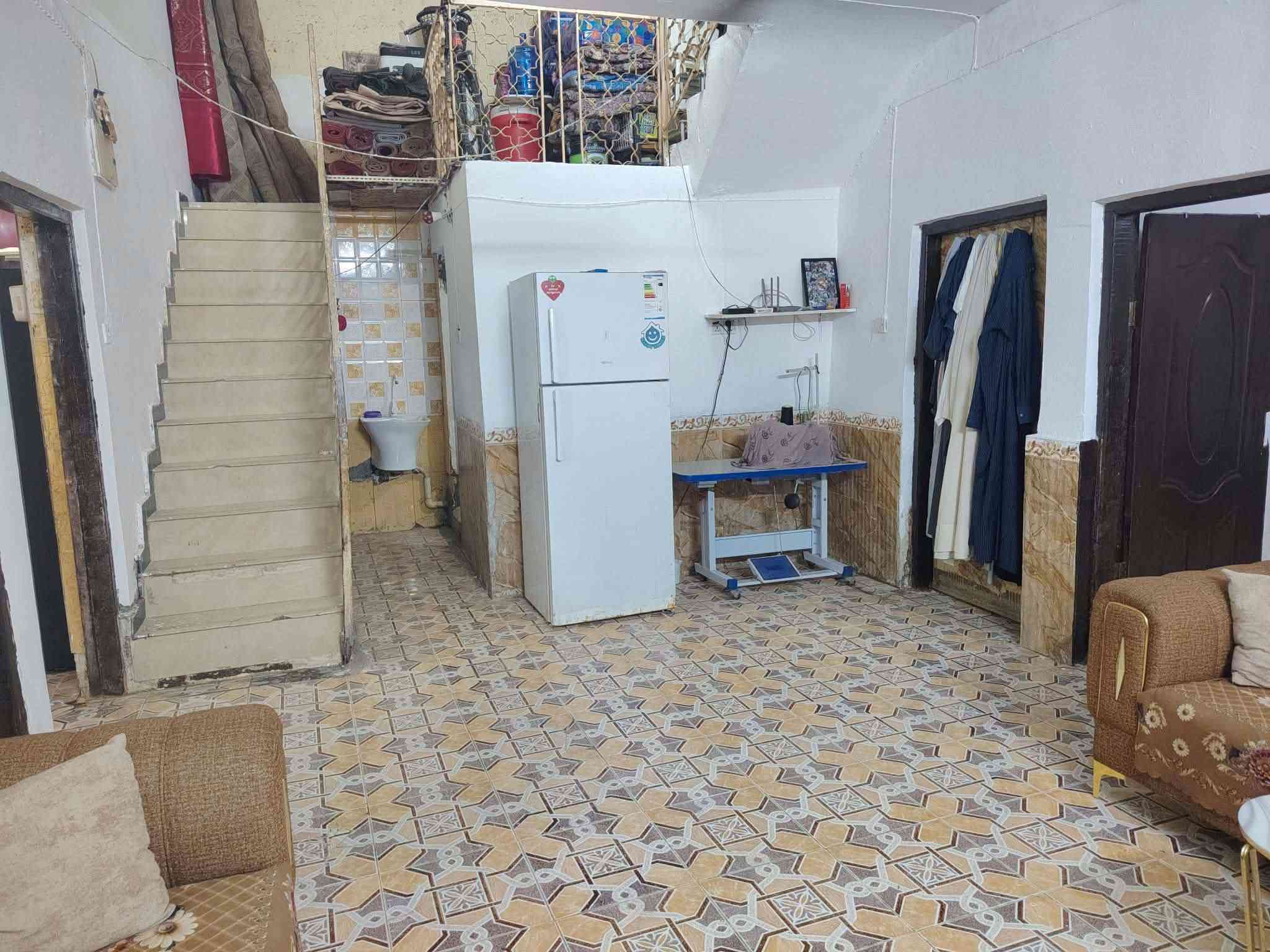 مساحة المنزل/250متر
العنوان حي الامين الثانية عامود 621
الرقم/ ***********
