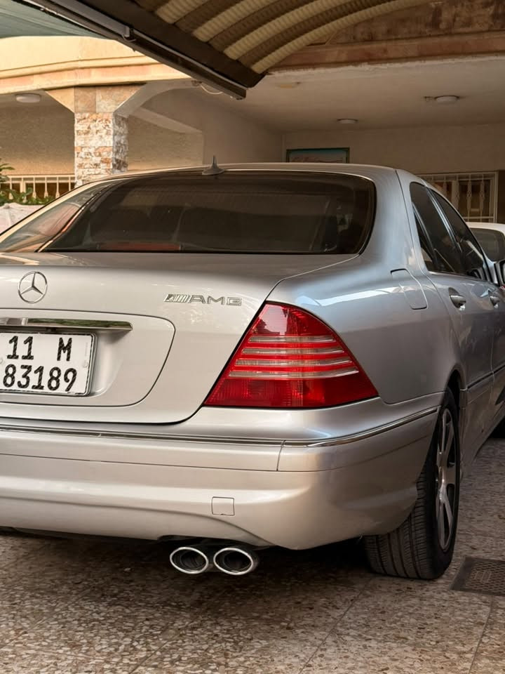 السلام عليكم
للبيع فقط

مرسيدس حجم S 500 موديل 2000 محرك V8 

سياره بلادية مال جناي ومصروف عليها 

محرك وكير مكفولات من اي شي  

صدر امامي وخلفي كله جديد وچوبلسات صعود ونزول

تخم تاير + ويل جديد وباتري جديد  

غرفتها كلش جديدة بدون زلغ او فطر

بردة خلفية، سلايد، كشنات امامي كهرباء وخزن وتدفئة

سيارة وارد يابان مكفوله من الضرر والخياس والحادث 

بيها صبغ كم قطعة وباقي القطع عالبلاد ابيع مصبوغة عام

السعر 128$ وبي مجال للشراي 

السيارة جاهزة من كل النواحي ونظيفة جداً ومتحتاج اي مصرف 

العنوان بغداد الكرخ

للاستفسار 

***********

اتصال + واتس
