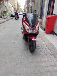 هوندا PCX • ١٥٠ • جيل ثاني