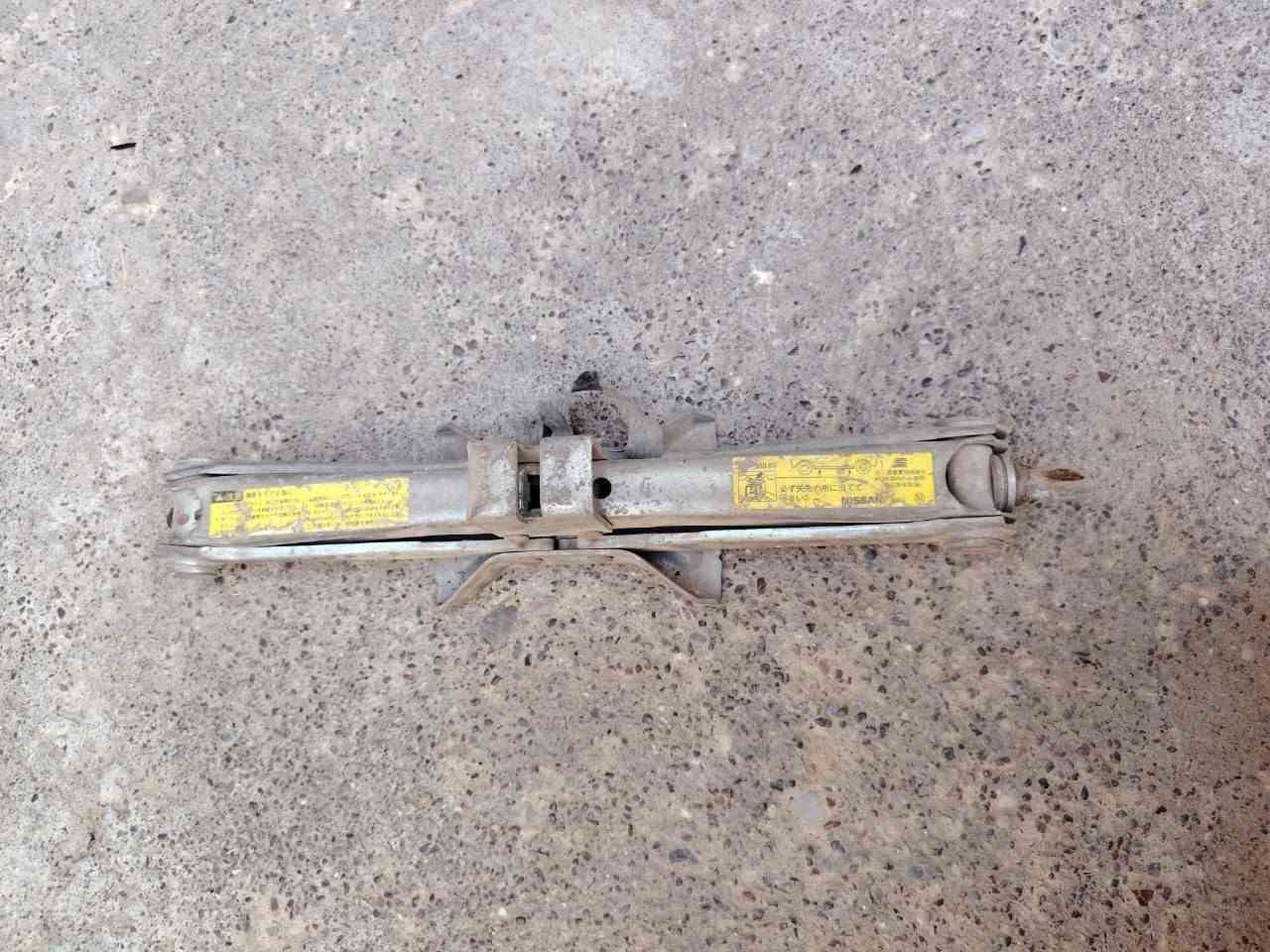 اغراض للبيع بسعر مناسب ***********
