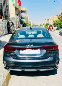 فورتي 23 فئة lx ماشية 33الف سياره نظيفه جدا على ايدي حادثها جاملغ خلفي...