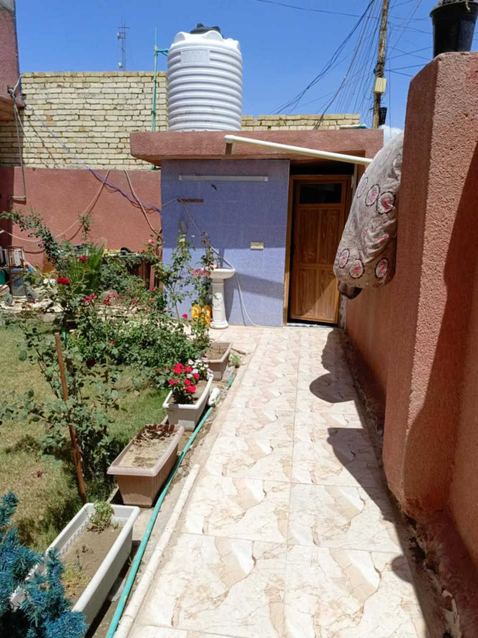 نصف دار نصف دار للبيع
المساحة الكلية240 متر

نصف الدار 120متر للبيع 

التقطيع حسب الطلب طابو ملك صرف تحويل مباشر طابو الوحدة متطقة المغمل الفرع المجاور لمدرسة الكوفة الابتدائية شارع ابوعمر النجار وابوعامر المسعودي 

السعر 44 للنصف
***********
