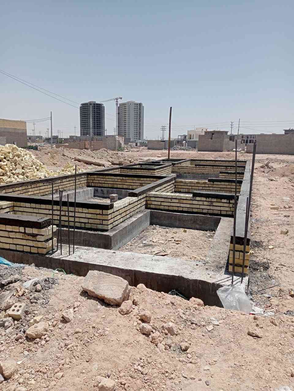 خلفه بناء • متفرغ • إنشاءات