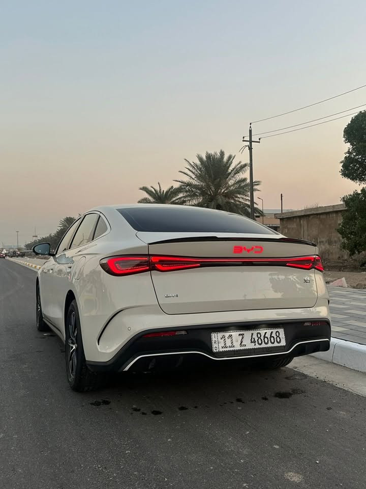 سلام عليكم 
🚗 للبيع بي واي دي سيل 6

| BYD Seal 06 بلك ان هايبرد موديل 2025 

📍 الممشى: 24 ألف كم فقط

⛽ بلك ان هايبرد (محرك بنزين + محرك كهرباء)

⚙️ المواصفات الفنية:

🔧 محرك 1.5 لتر

🔩 4 سلندر

📱 شاشة لمس كبيرة دواره

🎵 محدث كامل مع البرامج 

📷 4 كامرات امامي خلفي جانبي

🎥 كاميرات 360 درجة

📡 حساسات أمامية وخلفية

✅ شاشة عدادات رقمية مع اضائة محفية 

✅ دخول وتشغيل ذكي (بصمة) + (كارت)

✅ مثبت سرعة

✅ مقاعد جلد ابيض مريحة بتصميم رياضي

✅ إضاءة LED أمامية وخلفية

✅كرسي السائق كهربائي 

✅ منافذ USB أمامية وخلفية

✅ نظام توفير الوقود الذكي

✅ اضافات سبايدر جنطة وغلاف مسكات ابواب 

العنوان بغداد للاستفسار ***********

#للبيع #سيارات_للبيع #سيارات #بغداد_سيل
