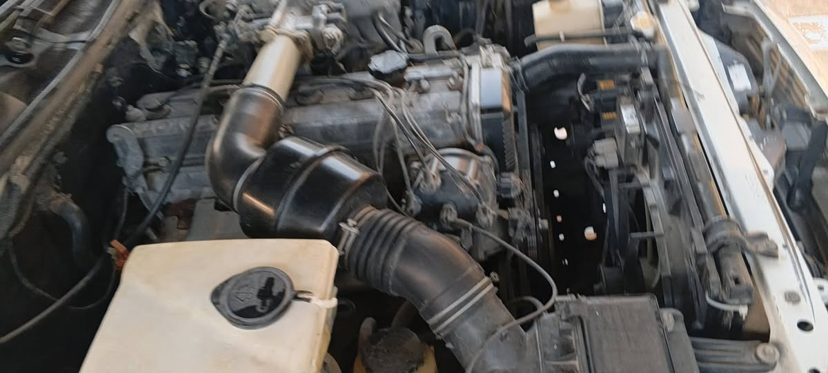 للبيع
كرستة موديل 95 جديده استعمال شخصي تخم تاير 26 اكسل صار اسبوع شادة حداديه 100%100صبغ بلادي تدفئه تبريد لايت زنون
سنويه بسمي نافذه لغاية 2031
رقم ديالى نكليزي
متواجد شطرة بغداد
السعر80وبيه مجال
***********
