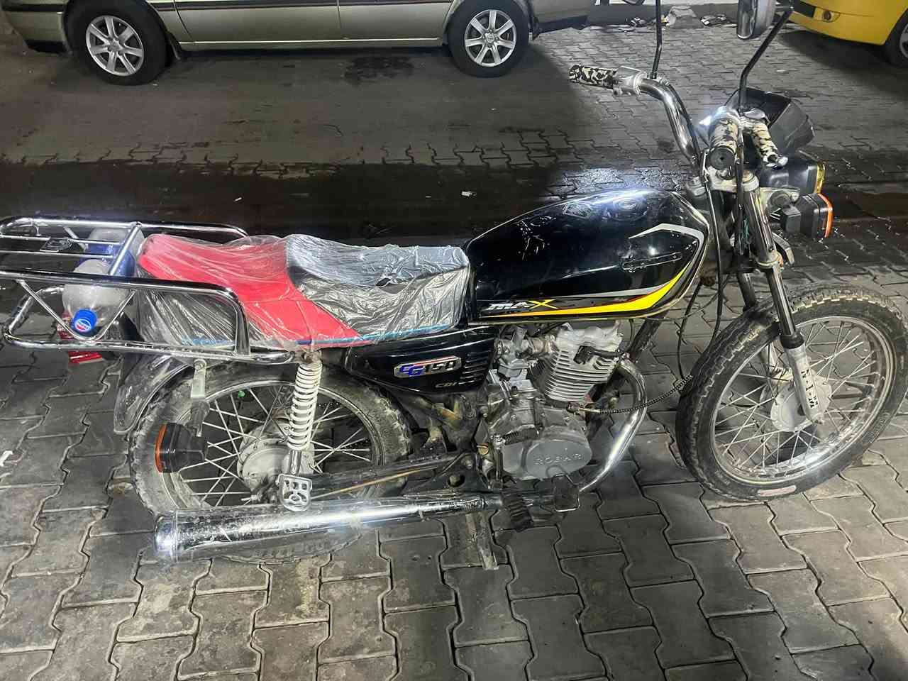 للبيع نكره سلف عنوان الاعظميه شراي يتصل السعر 450وبيها مجال ***********
