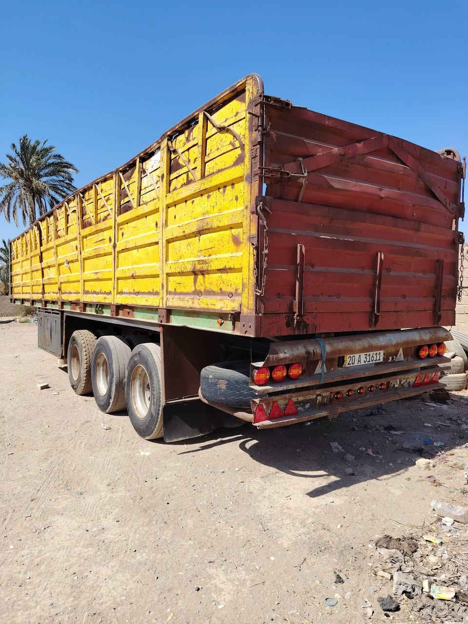 عربانه للبيع حداديه شاصي ١٦ طول  ١٢ ونص مكان بغداد الفظيليه (***********) مكلف بنشر
