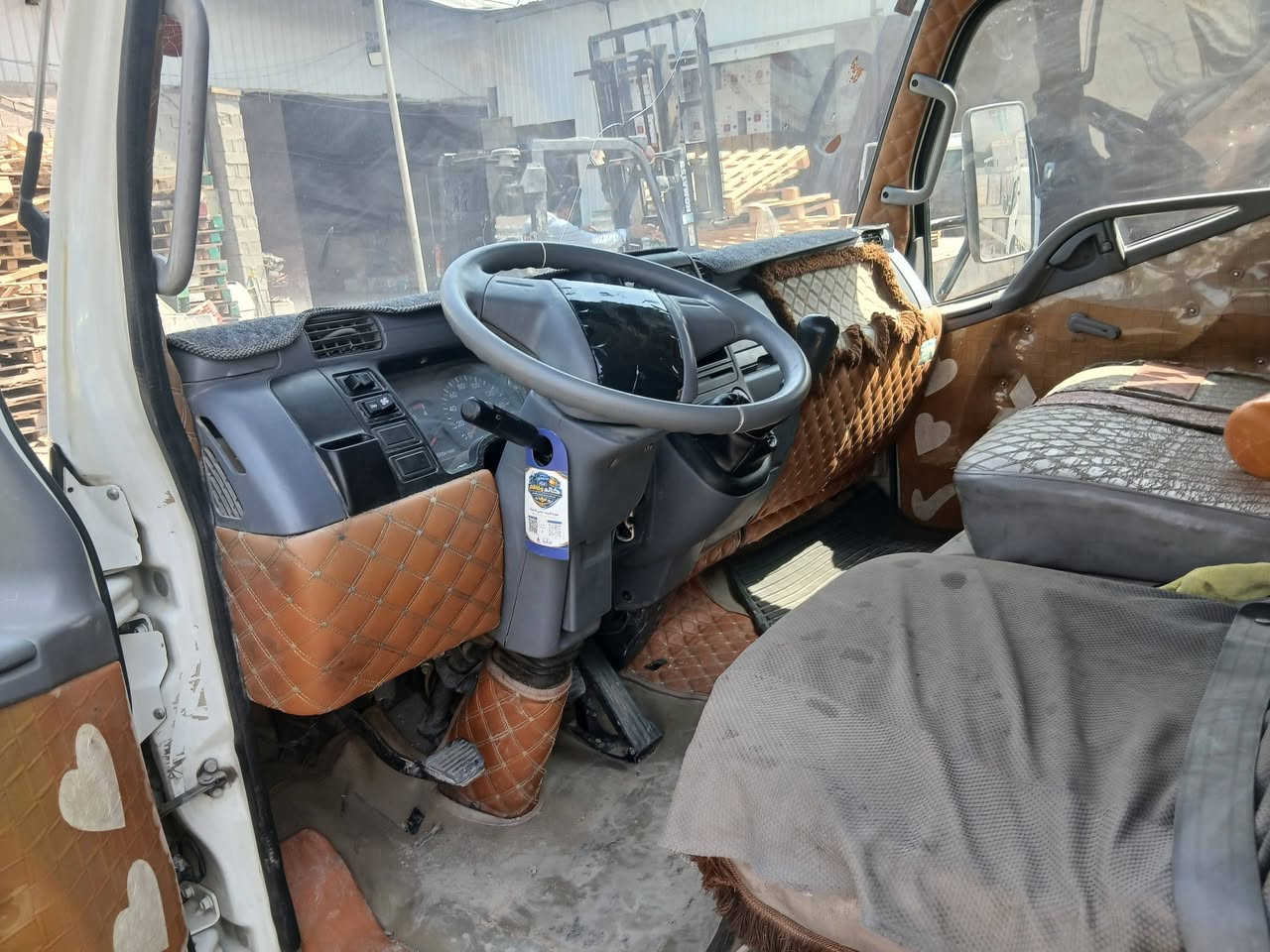 السلام عليكم كنتر ٢٠١٤ ديالى للبيع مكان بغداد زعفرانية
السعر ٢٠٠ وبيها مجال ***********
