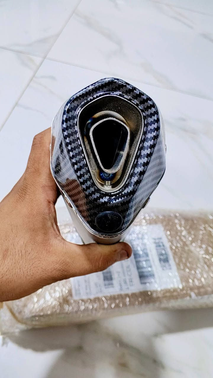 شباب اللي يدور صوت فخم للدراجة 😈
كزوز جديد بالباكيت، صوته يخبل 
ستيل فضي + قبق كاربون 
سعره 60 الف فقط 
موجود بابل الإسكندرية 
اللي يريده يدزلي خاص
***********

