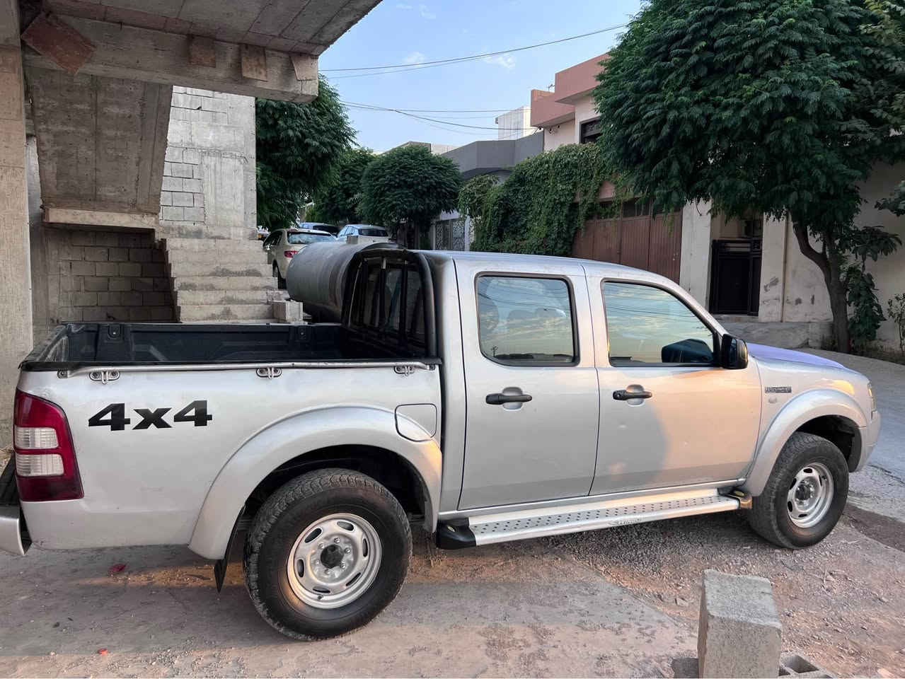 فورد گاز ٢٠٠٩ نمونە
گیرومەکینەی بەشەرت
تەحویل و خەرامە بەشەرت
لەگەل پیکابی تاک ئالوگوردەکات
زم *********** السليمانية, العراق
