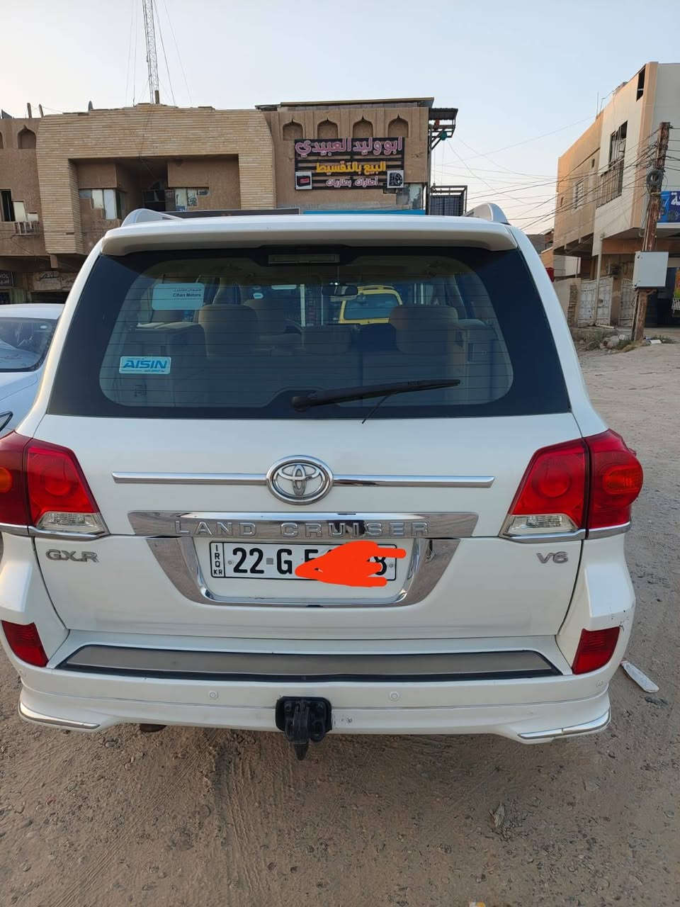 للبيع لاندكروزر 2013نظيفه ومكفوله عدا شي بسيط جدا في الجامع الخلفي الايسر صبغ بسيط جدا 
السياره رقم اربيل مكان السياره ابو غريب كامل المواصفات حسب علمي السعر 350 دولار
للاستفسار *********** به وات ساب
