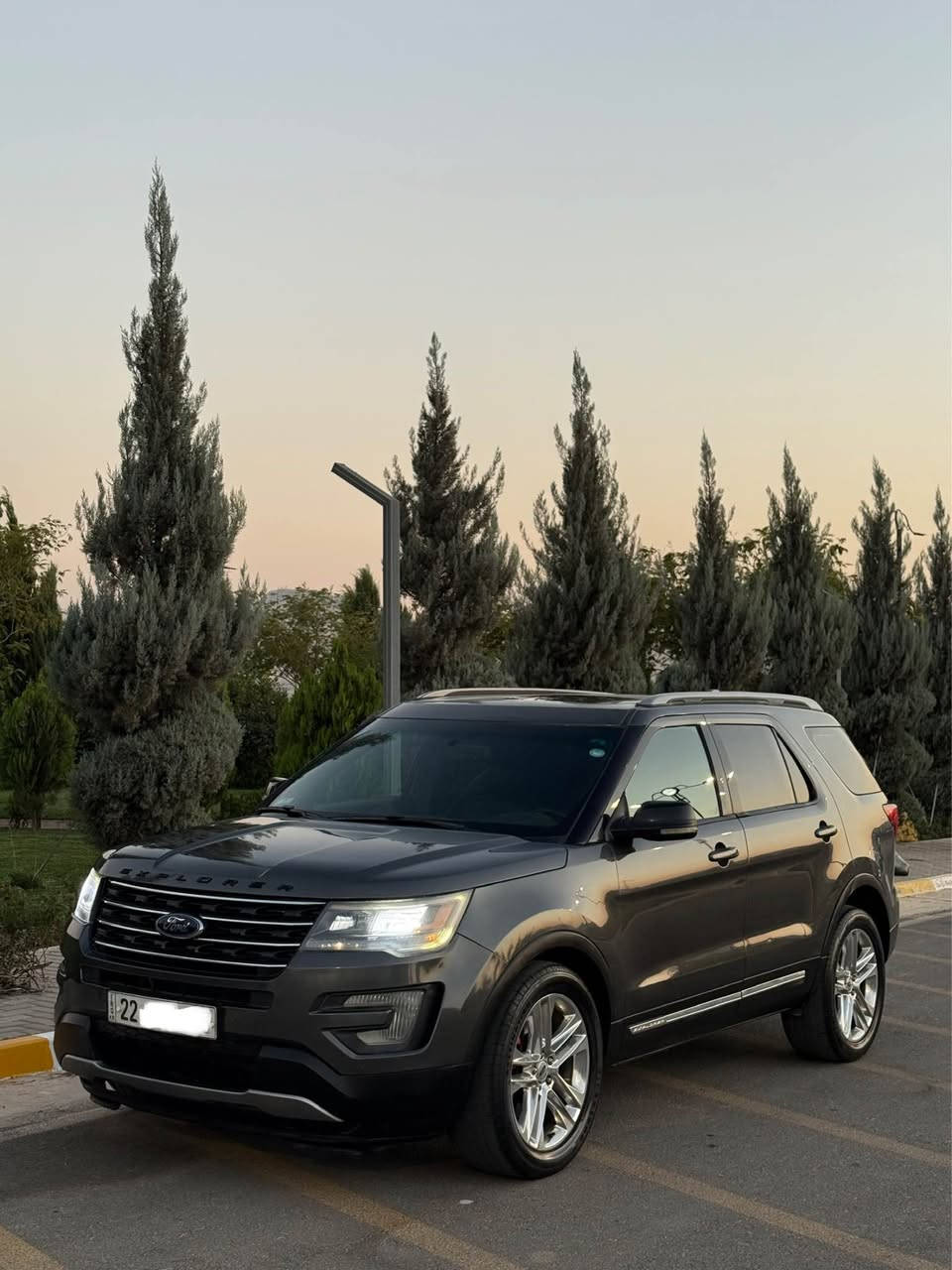 Ford exploler XLT full 
فۆرد ئێکسپلۆر xltفوول مواصفات

پانۆرامە/٣شاشە /شاشە گەورە/کوشن جڵد/کوشن سارد و گەرم/کوشن خەزن/سنوق شەفت/بەصمە/حاسە/دەبڵ ئەکسل/لایت ئۆتۆ/فڵچە ئۆتۆ/سەماعە سینک/زۆر مواصەفاتی تر

سەیارەکە ٣ پارچەی بۆیاخە قرچێکی بچووکی هەیە هەموو گیانی بشەرت گێر مەکینە پێش و دوا هەموو لە یەک دیناری کەم نیە
مەکینە و گێری نەکراوەتەوە

نرخ ١٤٥$مجال
***********
*********** السليمانية, العراق
