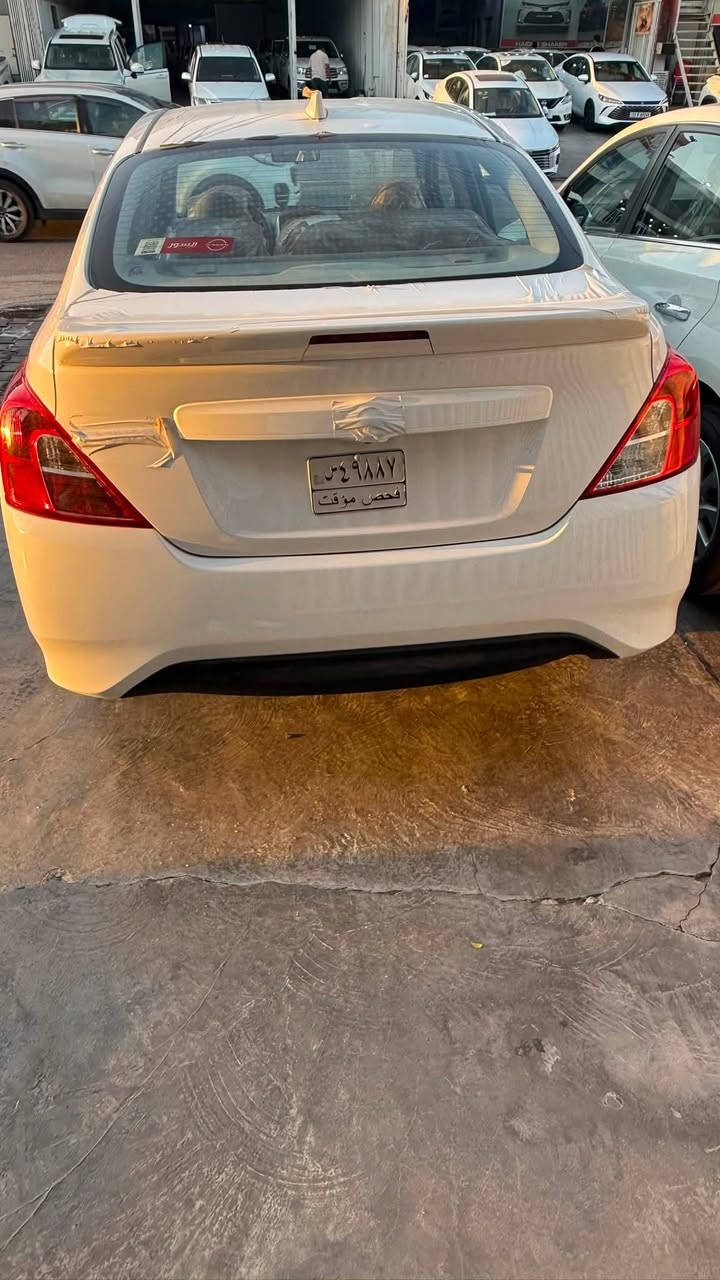 🚗 نيسان سني 2025 – زيرو (ضمان شركة السور) 🚗
✨ الأناقة، الاقتصادية، والاعتمادية في سيارة واحدة! ✨
إذا كنت تبحث عن سيارة عملية، اقتصادية في استهلاك الوقود، ومضمونة لسنوات.. نيسان سني 2025 هي الخيار المثالي لك!
🔹 أبرز المواصفات:
 الموديل: 2025
 العداد: 00 كم (زيرو)
 الضمان: ضمان رسمي ومعتمد من شركة السور 3سنوات او 100 الف كيلو متر
 المحرك: 1.5 لتر – أداء قوي واقتصادي جداً
 ناقل الحركة: أوتوماتيك
 التصميم: تصميم عصري وجديد كلياً يجمع بين الراحة والأناقة
 المقصورة الداخلية: مساحة واسعة ومريحة مع تكييف ممتاز
 أنظمة الأمان: وسائد هوائية، نظام فرامل ABS، ونظام توزيع قوة الفرامل EBD
🌟 مميزات الشراء:
✅ ضمان شركة السور لراحة بال تامة وأفضل خدمات ما بعد البيع.
✅ جاهزة للتسليم الفوري.
📞 للتواصل والاستفسار: [***********]
📍 الموقع / المعرض: [بغداد معارض الكريعات مقابل كلية القانون /معرض تاج الملك ]
