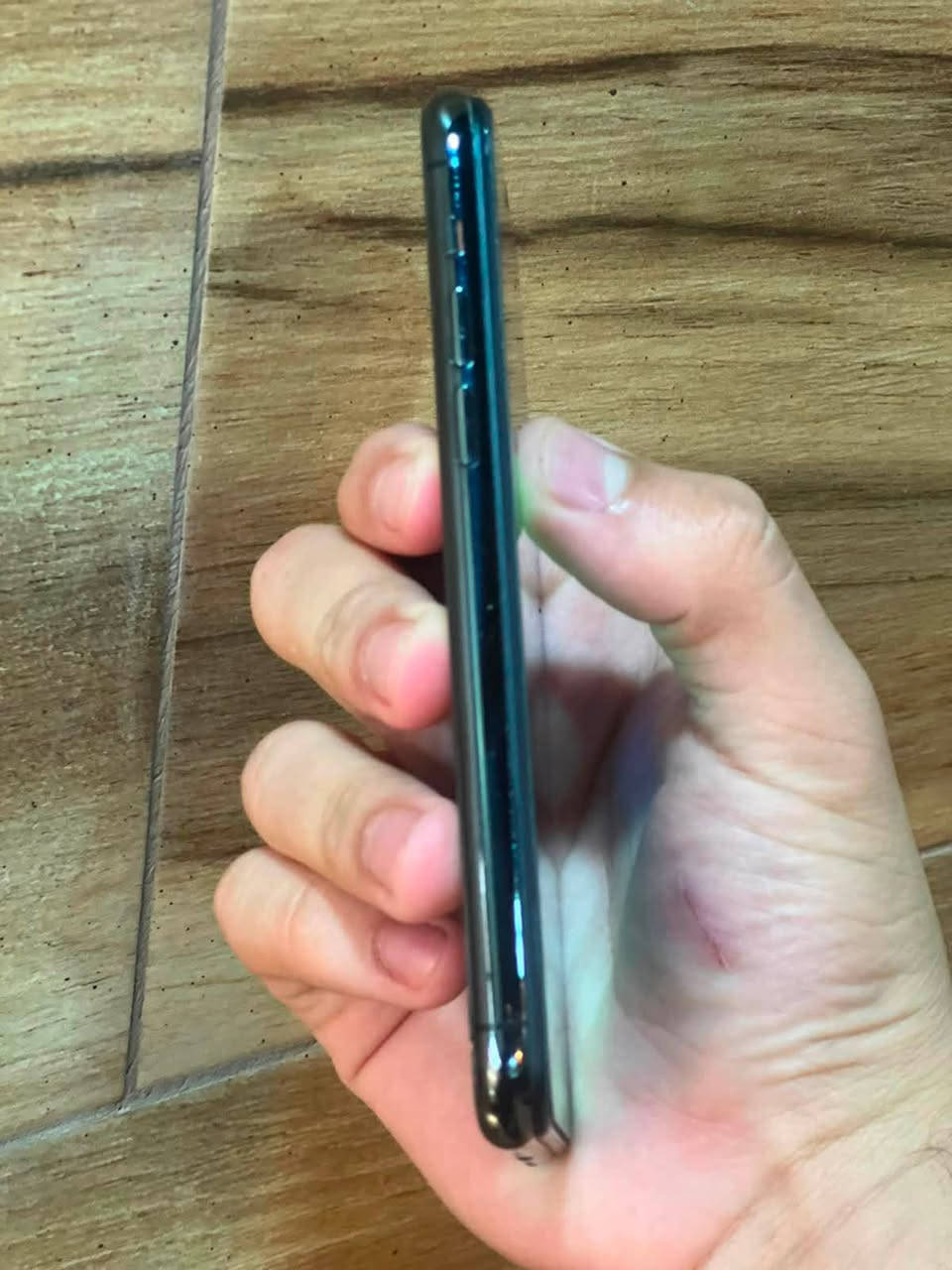 السلام عليكم.
Iphone 11 pro 📲 للبيع
الذاكرة 64 
البطارية 100 مستبدلة أصلية شرط.
الجهاز الشواصي نضيفات 💯 فقط الكزاز مفطر ميكلف تصليحة ومستبدل شاشة اصلية شرط الجهاز كله شغال بدون اي خلل اتصال واي فأي صوت اسبيكر واتصال ولاقطة فقط فيه خلل الكامرات الأساسية بعضها لاتعمل.
صرف. الشحن كلش زين بطارية بعدها جديدة وأصلية.
السعر مناسب خاص.
أو مراوس.
هـــ. ***********
متواجد خاص و واتس آب واتصال
