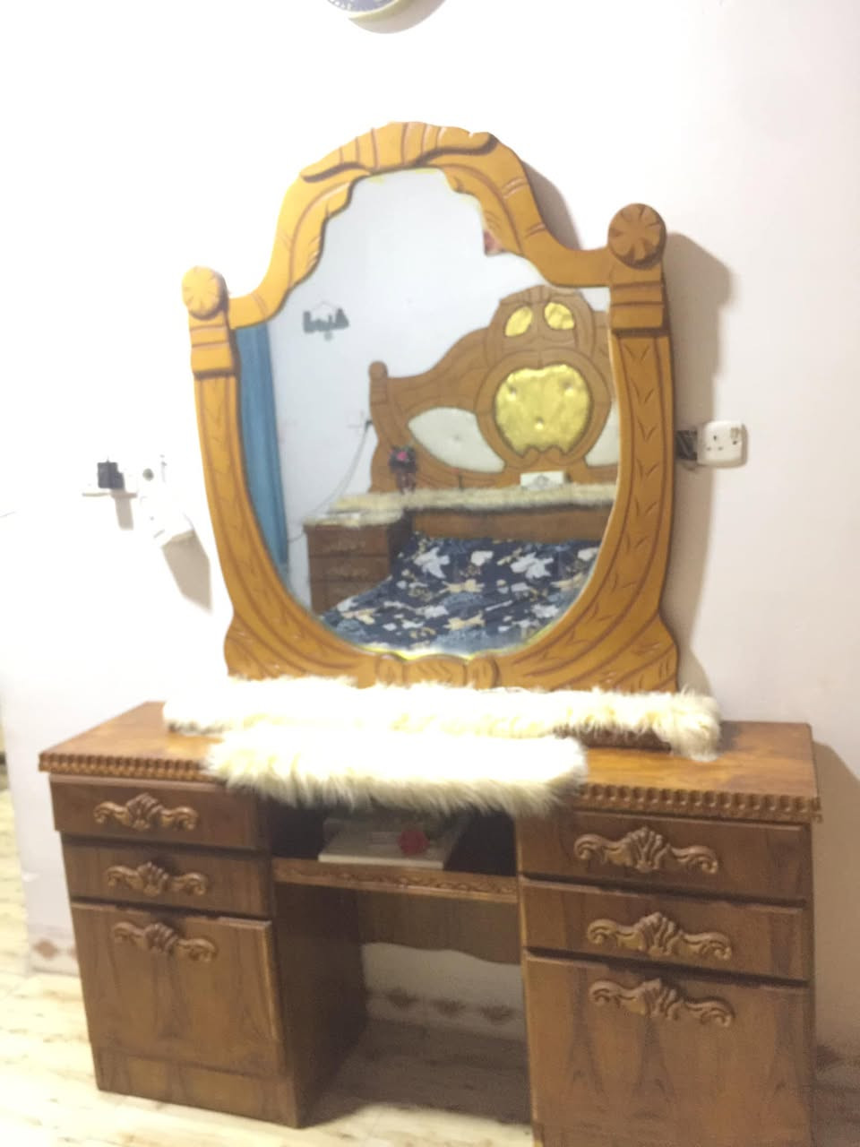 السلام عليكم غرفه نوم للبيع صاج سعر ٧٠٠بيها مجال بسيط
المكان موصل حي الكرامه *********** تواصل عل رقم او خاص مفتوح
