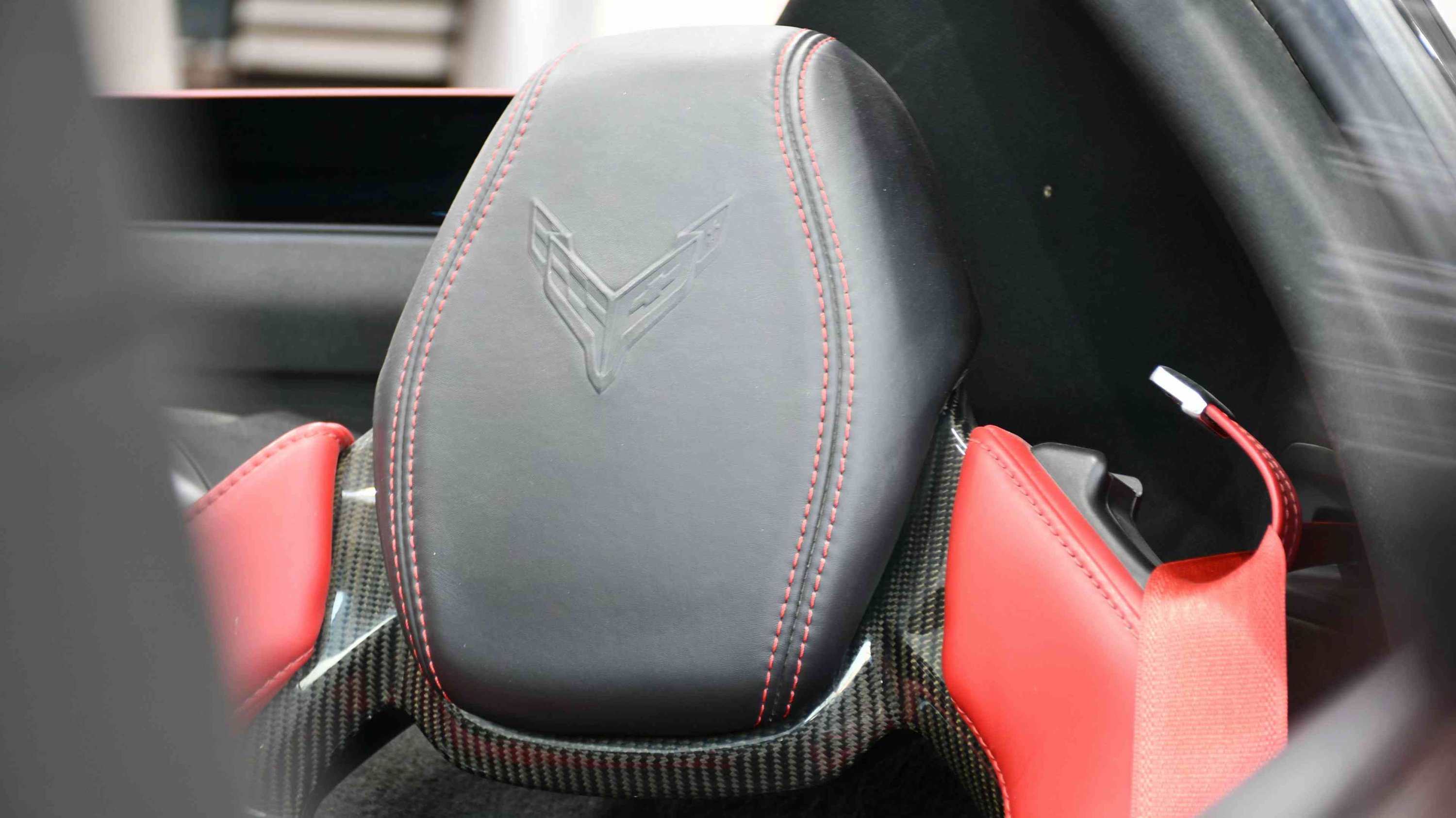 🔥 للبيع | Corvette C8 2LT – 2022 🔥 🔴 لون أحمر مميز 🏁 فئة 2LT – اعلى مواصفات جگات   موديل 2022 📍 ماشية 26,000 ميل  سقف كهربائي ✅ ضرر بسيط جداً  السيارة بوضع الوكالة ومن أنظف الكورفتات بالعراق 🛡️ السيارة مغلفة بالكامل PPF بضمان 15 سنة 🔊 تعديلات السيارة: • شوتة • حلوك CORSA سيارة نظيفة جداً ومهتم بيها، واللي يعرف بالكورفت يعرف شنو يعني C8 بهالنظافة 👌🔥 💰 السعر: تواصل خاص 📞 للاستفسار والتواصل: ***********
