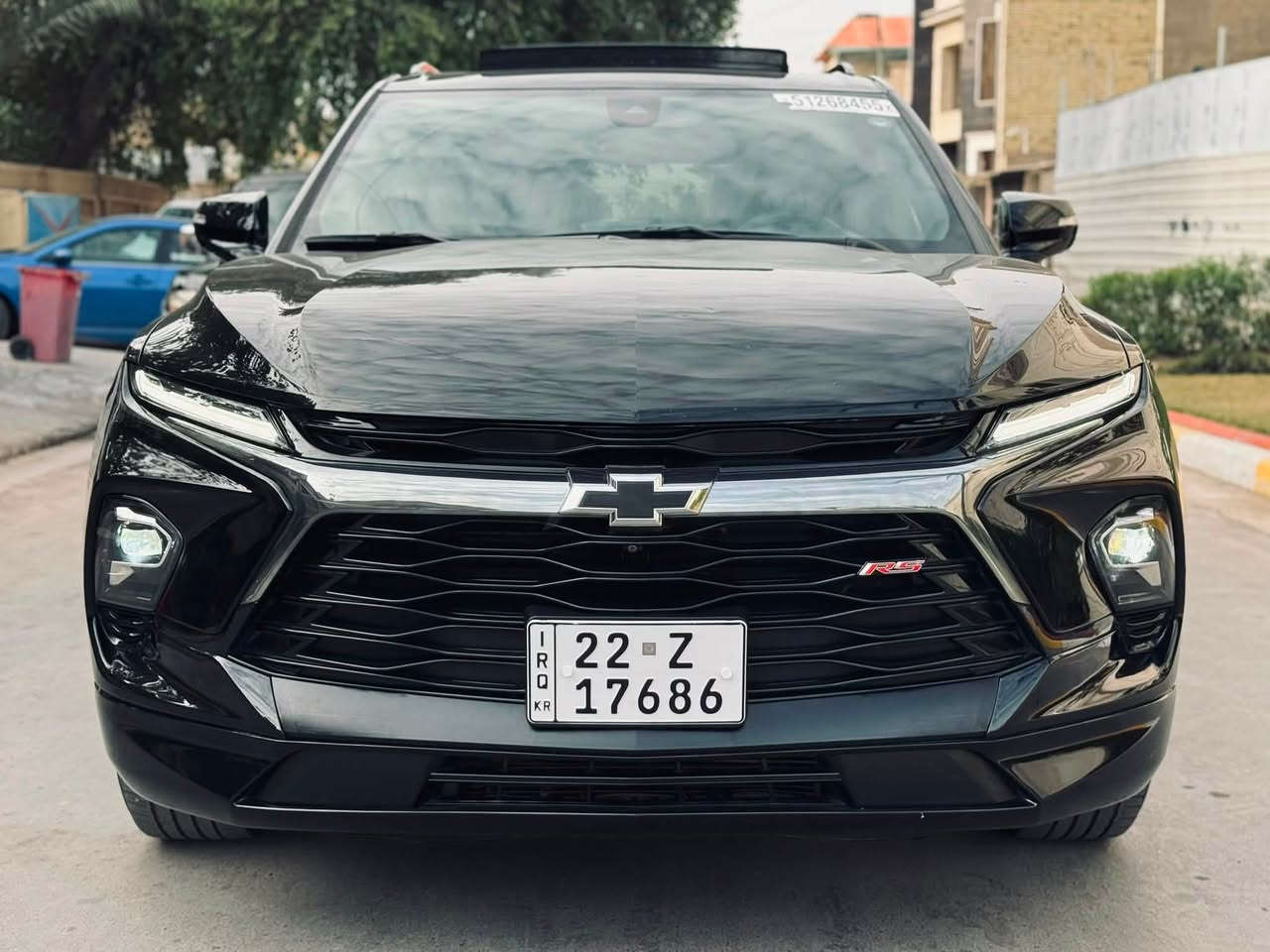 شوفرليت بلايزر فئة RS موديل 2023 فوول 1/1 محرك 6 سلندر رقم اربيل بأسمي دخول جديد لون اسود عداد المسافة : 28 ميل صور امريكا مرفقة تبديل البنيد نفس اللون (مال تفصيخ)
الشواصي واللغود مكفوله من الضرر تبديل بنيد فقط
للعلم السيارة اجه بيها قطع كلير من جهة السايق ( بدون حادث)
المواصفات : 
المحرك : 3.6L (ستة سلندر) 
حجم الويل : ويل كب اسود اصل حجم 20 مع طقم تايرات تويو ياباني بحالة ممتازة
لايتات زينون عالي وناصي مع حاجب LED
بصمات عدد 4 للابواب مع بصمة تشغيل
كامرات محيطية برؤية 360 درجة
رادار امامي مانع تصادم
حساسات الأنحراف عن المسار
رادار جانبي (نقاط عمياء)
حساس خلفي
كشنات السيارة جلد اسود مع تطريز احمر اصل
تحكم فول كهرباء لكرسي السائق و الراكب
كشن ذاكرة (خزن ميموري) لكرسي السائق
شاشة الدشبول حجم كبير (ايباد)
تبريد قطعتين امامي وخلفي
تدفئة وتبريد المقاعد
جنطة كهرباء
تشغيل عن بعد
سايد بريك دكمة
سستم صوت BOSE 
تحكم ستيرن جهتين بلوتوث وحاكية وكروس سرعة وتحكم صوت 
نظام ABS مانع انزلاق
السعر 230$
*********** / بغداد شارع فلسطين
