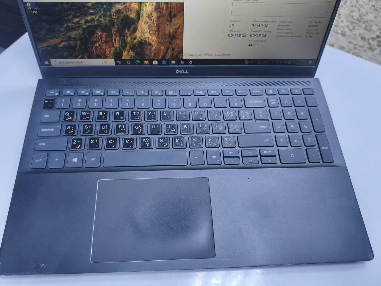 ‏
‏توفر Dell Vostro 7500 جيل عاشر فئة hبسعر 600
‏I5 10H
‏16G DDR4 
‏512GB SSD 
‏حجم الشاشه 15.6 دقه FHD
‏
‏كرت شاشه داخلي intal R UHD Graphics 
‏كرت شاشه خارجي Nvidia gtx 1650ti 4G
‏
‏كامل شامل واصل 600 الف دينار

نص مكتوب في الصور:
- DirectX Diagnostic Tool
- System Display 1 Display 2 Sound Input
- This tool reports detailed information about the DirectX components and drivers installed on your system.
- If you know what area is causing the problem, click the appropriate tab above. Otherwise, you can use the "Next Page" button below to visit each page in sequence.
- System Information
- Current Date/Time: Tuesday, September 22, 2026, 7:46:36 AM
- Computer Name: DESKTOP-LUM091G
- Operating System: Windows 10 Pro 64-bit (10.0, Build 19045)
- Language: English (Regional Setting: English)
- System Manufacturer: Dell Inc.
- System Model: Vostro 7500
- BIOS: 1.24.0
- Processor: Intel(R) Core(TM) i5-10300H CPU @ 2.50GHz (8 CPUs), ~2.5GHz
- Memory: 16384MB RAM
- Page file: 3570MB used, 15519MB available
- DirectX Version: DirectX 12
- ✔ Check for WHQL digital signatures
- DxDiag 10.00.19041.5794 64-bit Unicode Copyright © Microsoft. All rights reserved.
- Help
- Next Page
- Save All Information
- Exit
- Microsoft
- Edge
- Type here to search
- Task Manager
- File Options View
- Processes Performance App history Startup Users Details Services
- CPU
- 1% 1.65 GHz
- Memory
- 3.4/15.8 GB (22%)
- Disk 0 (C:)
- SSD
- 0%
- GPU 0
- Intel(R) UHD Graphics
- GPU 1
- NVIDIA GeForce GTX...
- 0% (44 °C
- GPU activity
- GPU
- NVIDIA GeForce GTX 1650 Ti
- 3D 0% Copy 0%
- Video Encode 0% Video Decode 0%
- Dedicated GPU memory usage 4.0 GB
- Shared GPU memory usage 7.9 GB
- Utilization
- GPU Memory
- 0.0/11.9 GB
- Dedicated GPU memory
- 0.0/4.0 GB
- Shared GPU memory
- 0.0/7.9 GB
- Driver version:
- Driver date:
- DirectX version:
- Physical location:
- Hardware reserved memory:
- 32.0.15.8157
- 10/9/2025
- 12 (FL 12.1)
- PCI bus 1, dev...
- 161 MB
- GPU Temperature
- 44 °C
- Fewer details
- Open Resource Monitor
- 7:52 AM
- 9/22/2026
- صافي غالبا 25°C
- DirectX Diagnostic Tool System Display Display 2 Sound Input This tool reports detailed information about the DirectX components and drivers installed on your system. If you know what area is causing the problem, click the appropriate tab above. Otherwise, you can use the "Next Page" button below to visit each page in sequence. System Information Current Date/Time: Tuesday, September 22, 2026, 7:46:36 AM Computer Name: DESKTOP-LUMB91G Operating System: Windows 10 Pro 64-bit (10.0, Build 19045) Language: English (Regional Setting: English) System Manufacturer: Dell Inc. System Model: Vostro 7500 BIOS: 1.24.0 Processor: Intel(R) Core(TM) i5-10300H CPU @ 2.50GHz (8 CPUs), ~2.5GHz Memory: 16384MB RAM Page File: 3570MB used, 15519MB available DirectX Version: DirectX 12 Check for WHQL digital signatures Help Next Page Save All Information Exit Task Manager File Options View Processes Performance App history Startup Users Details Services CPU 1% 1.48 GHz Memory 5.4/15.8 GB (22%) Disk 0 (C:) SSD 0% GPU 0 Intel(R) UHD Graphics 0% GPU 1 NVIDIA GeForce GTX 17... 0% (44 °C) Dedicated GPU memory usage Shared GPU memory usage GPU NVIDIA GeForce GTX 1650 Ti 3D 0% Copy Video Encode 0% Video Decode 0% 4.0 GB 7.9 GB Utilization 0% GPU Memory 0.0/7.9 GB Dedicated GPU memory 0.0/4.0 GB Shared GPU memory 0.0/7.9 GB Driver version: Driver date: DirectX version: Physical location: Hardware reserved memory: 32.0.15.8157 10/9/2025 12 (fl_12.1) PCI bus 1, dev... 161 MB GPU Temperature 44 °C Fewer details Open Resource Monitor 25 °C صافٍ غالباً 7:52 AM 9/22/2026