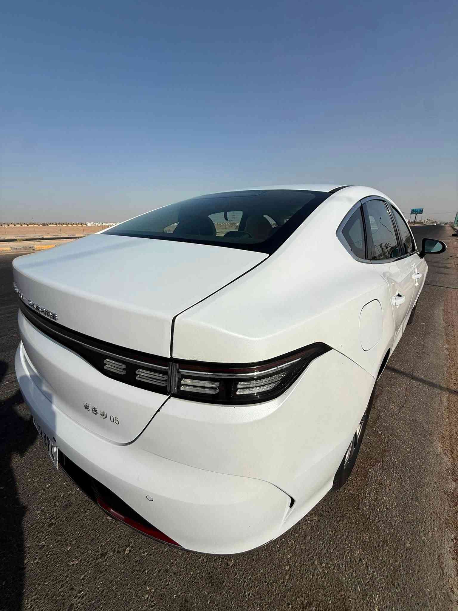 السلام عليكم بي واي دي دسترويل ماشيه 42  مديل 2025للبيع فقط داخل ابيض  بصمه  كارت فول مواصفات محرك كير كفاله رقم نجف بسمي  تحويل ثاني يوم بيه بارد جاملغ الكدام قبق جنطه مبدل جاملغ وره معمر بي دي ار  خشم البنيد بي بارد شبر السعر 16مليون وبيهة مجال ***********
