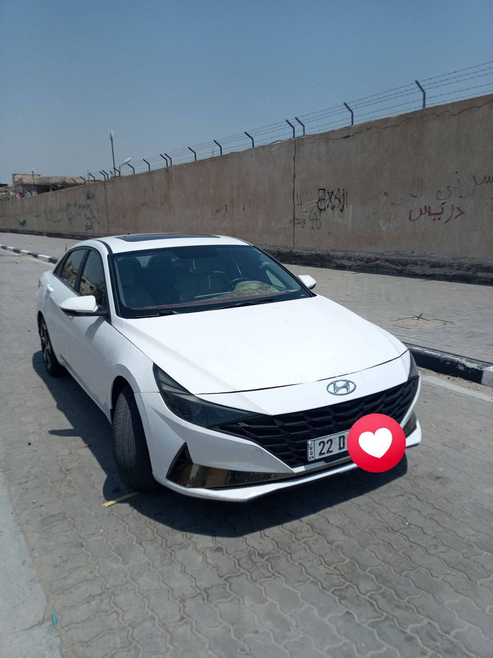 سلام عليكم الانترا موديل 2022 خليجي فول موصفات 
فتحه بصمه صندوك ذكي اشاره ترحيب مري شفط كير اي تي مكينه 1600 تبريد كهربائيات شغاله ويل 17 تاير نص عمر ملاحضه السياره بيه صبغ بنيد والباب وره سايق بيه صبغ ومعجون نص منه و وصبغ خشم جاملغ الايمن 
اثر طخات وبيه طخه قليله وره دعاميه الخلفيه  وباقي السياره شوف العين مو تجيني وتكلي ما كتلي عليهن 
 مكاني بصره دور الشرطه رقمي ***********
السعر 140 وبيه مجال كلش قليل
