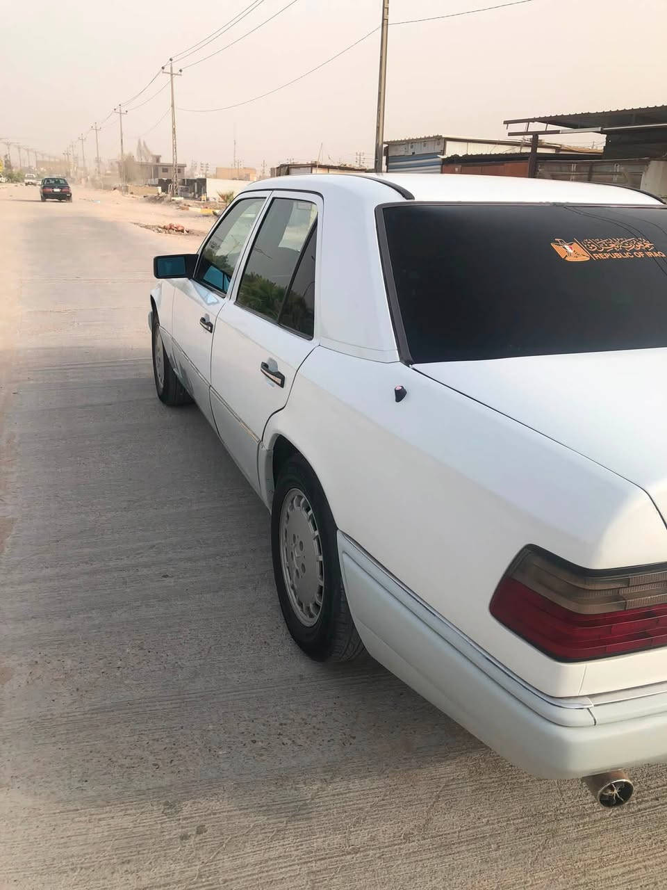 السلام عليكم 
مارسدس دب مكينه بلاد عنكبوت 4سلندر 
تبريد شغال كهربائيات السياره كلها شغاله بلاد 
غرفة جلد جديدة بريحة الشركة قواعد سليمات 
اربعة جام كهرباء +سنتر لوك ع البصمة 
السيارة مصبوغة عام درجه اولى 
شاشة كار بلي بلوتوث و wifi 
باسمي السيارة بابل سنوية ل2029 السعر 58$ورقة 
العنوان ذي قار سوق الشيوخ 
رقمي واتساب واتصال ***********

