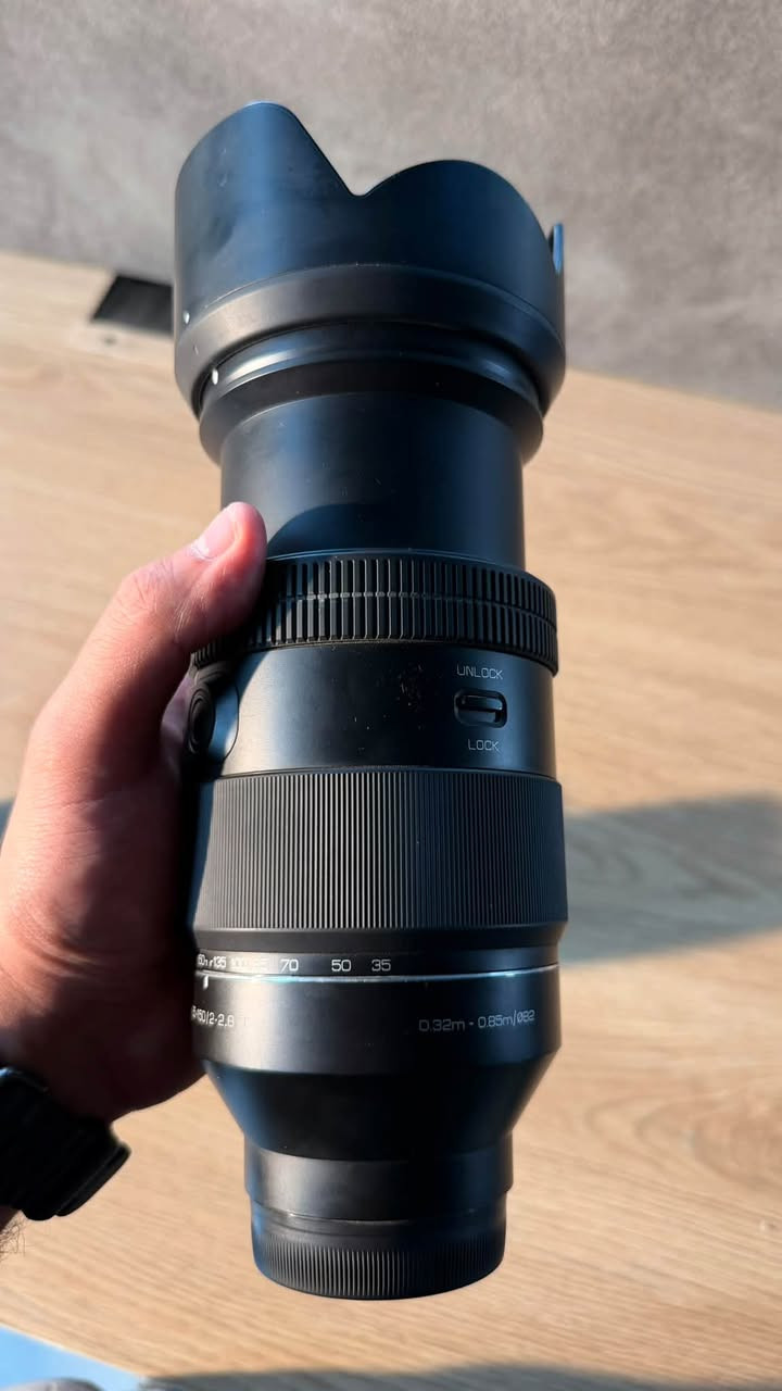 الاسعار :-
٤ عدسات للبيع (استعمال نظيف و النظافة موضحة بالصور) 

SAMYANG AF 35-135mm / 2-2.8 FE : 1,500,000
TAMRON 28-75mm F2.8 Di III VXD G2 : 950,000
SONY 85mm F1.8 FE : 450,000
SONY 50mm F1.8 FE : 150,000

مكاني (الديوانية)
توصيل متوفر لكل العراق و ضمان فحص و تشغيل 
للتواصل على الواتساب : 
***********
