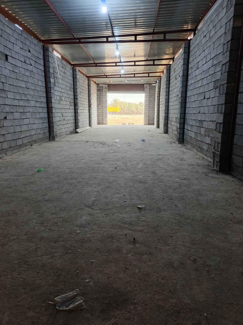 السلام عليكم جملون الإيجار مساحه ١٥٠ متر ع شارع العام  بحي ل حكيم ل ثانيه ‏ لستفسار     ‪***********‬‏@@
