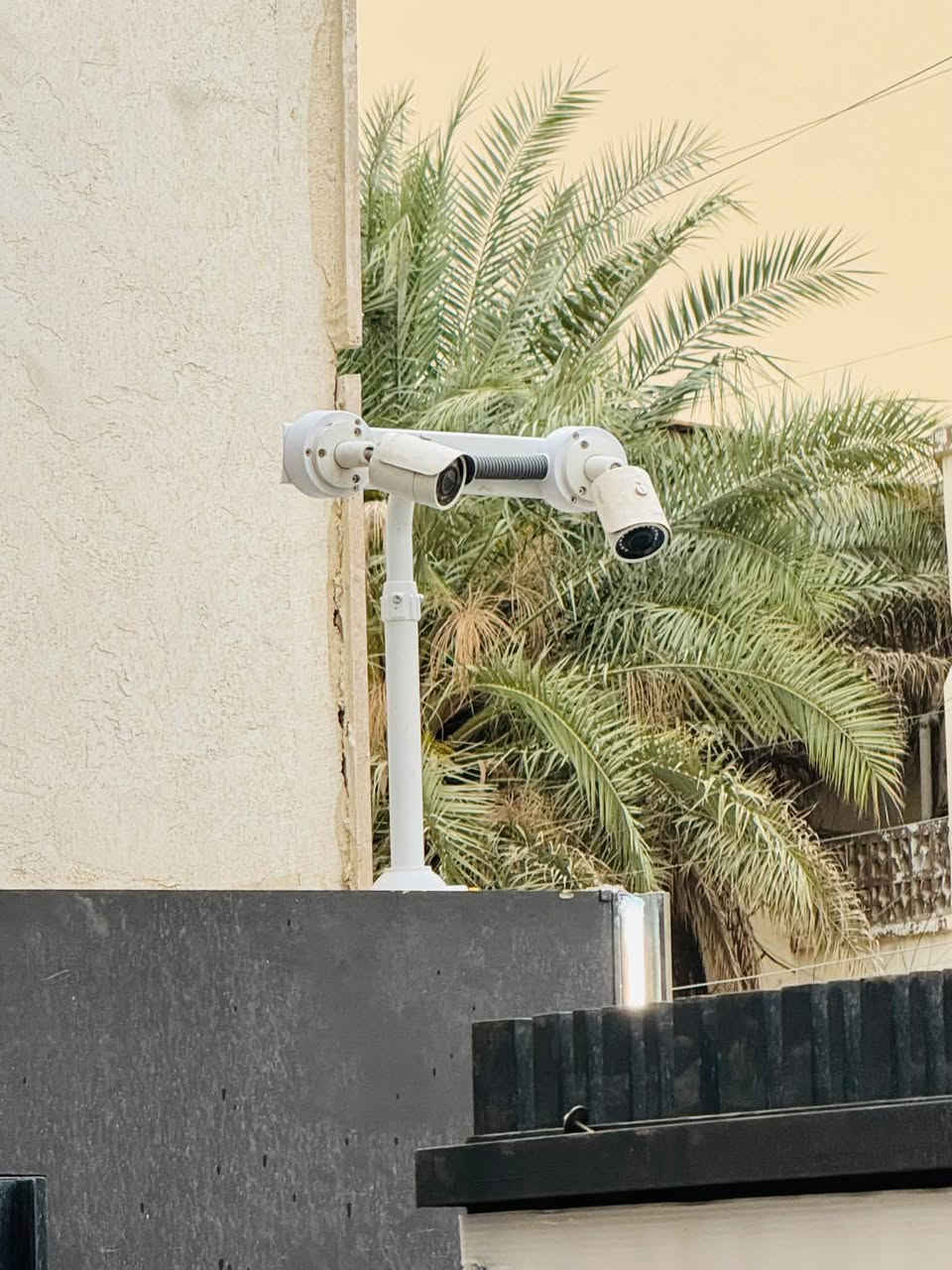 🔹 خدمة تنصيب كاميرات مراقبة 🔹
نقدم خدمة تنصيب كاميرات للمنازل والمحلات بشكل ميداني (بدون محل):

✔️ تركيب احترافي ومرتب 🛠️

✔️ تنظيم الأسلاك بشكل نظيف 🧹

✔️ تشغيل وفحص الكاميرات بالكامل ✅

✔️ تنصيب جميع انواع الكاميرات ip وانلوك 📸

✔️ أسعار مناسبة 💰

✔️ ضمان على التنصيب 🛡️

📍 نتوجه إلى الموقع

للتواصل واتساب ☎️ ***********
