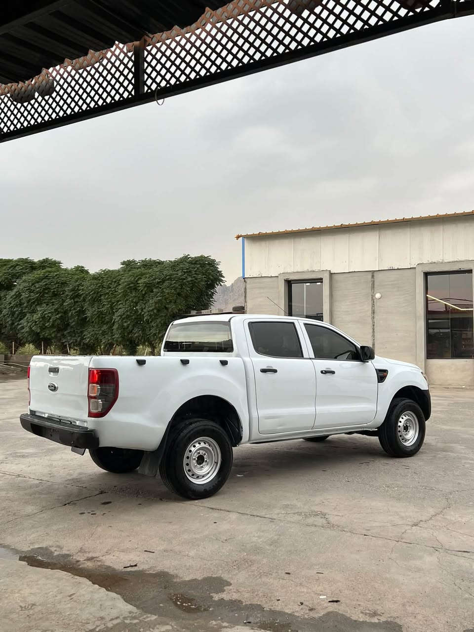 فورد رانجر • ٢٠١٥ • يد واحدة