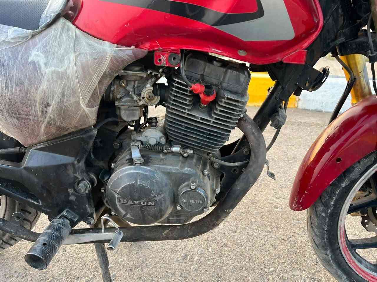 للبيع دراجه دايون بطحه
موديل 17
السعر 550بي مجال 
اذا اكو مراوس حسب القناعه 
رقم الهاتف ***********
