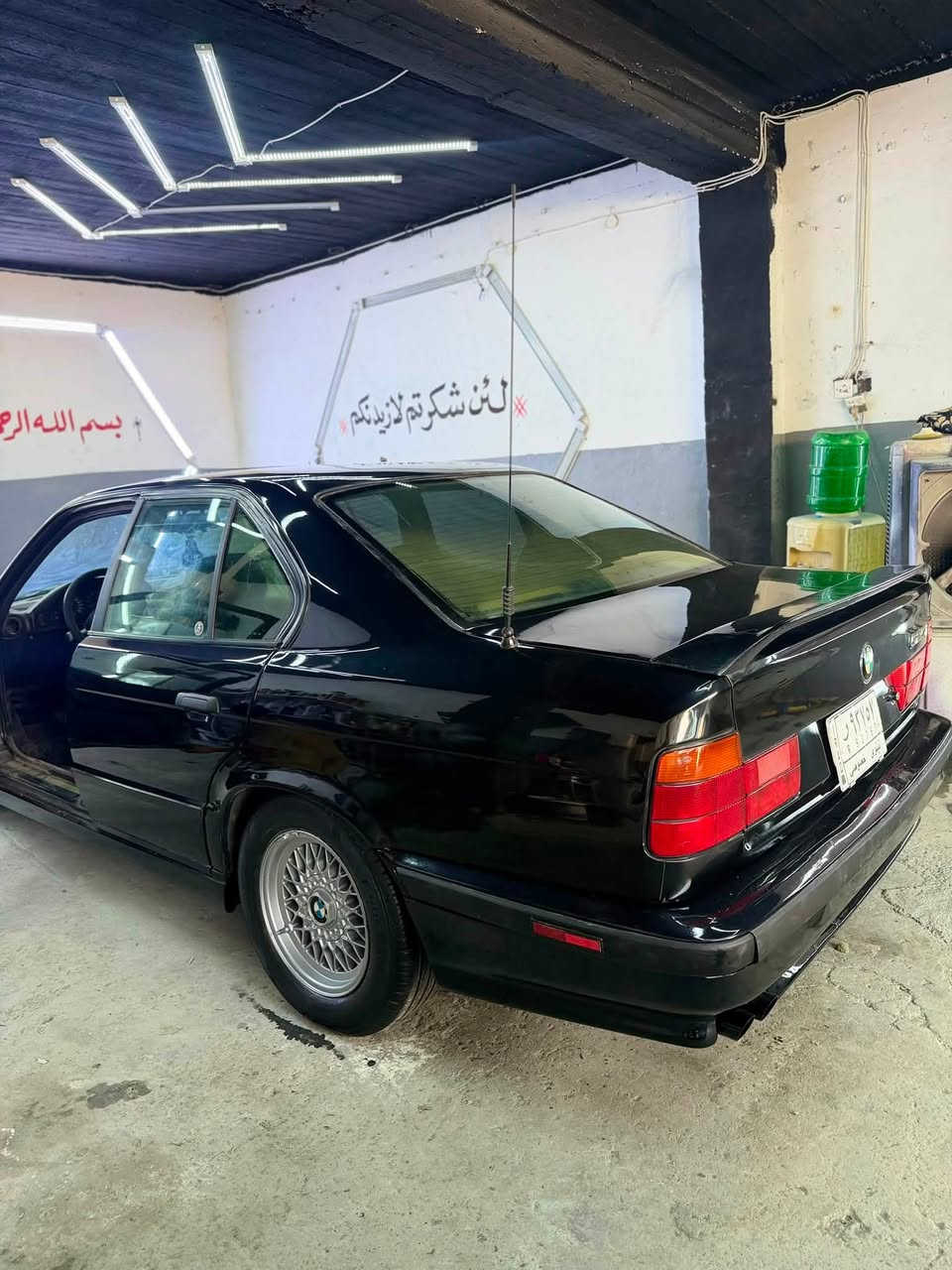سلام وعليكم
سيارة لبيع موديل1990محرك شرط  وكير شرط 

طخم جديد طخم تاير جديد 

ويل خليه اصليه 

رقمً الماني سنويه جديد بسمي اني شراعي 

صبغ جماليه بجم عريض اصل فتحه سقف 

غرفه جديد كشنات جلد كير اوتو 

تبريد ثلج شرط سيارة جاهزه من كلشي 

العنوان موصل  تفاصيل اكثر *********** بي واتساب الرقم متواجد خاص السعر 60وبي مجال لطيبين
