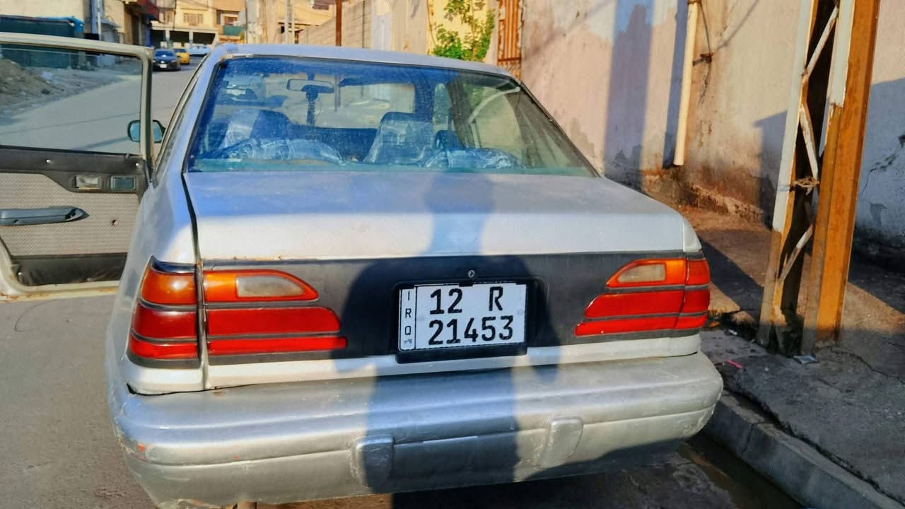 سلام عليكم ورحمة الله وبركاته 
سياره دايو سلو موديل 92 
السياره باسمي اني الشرعي هزه جديدة 
كير محرك شرط 
طخم زين بس ادرم شفت بي طكه 
كهربايات شغاله العنوان موصل حي الزهراء
السعر 23ورقه وبيها مجال للشاري
