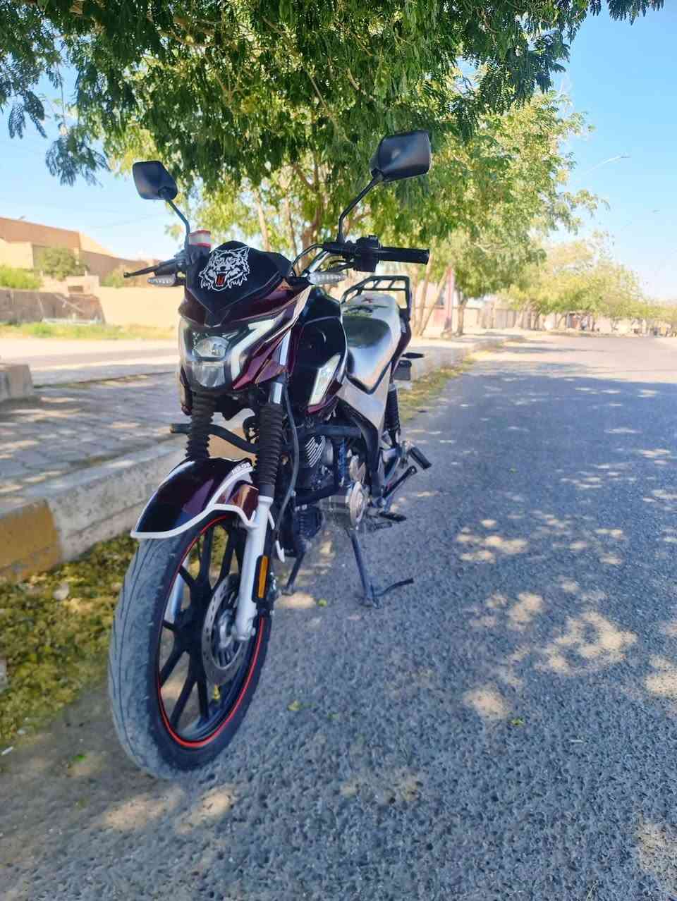 السلام عليكم 
للبيع هيوشه 2023 محرك 200
مكان حديثه السعر 850 بي مجال
***********
