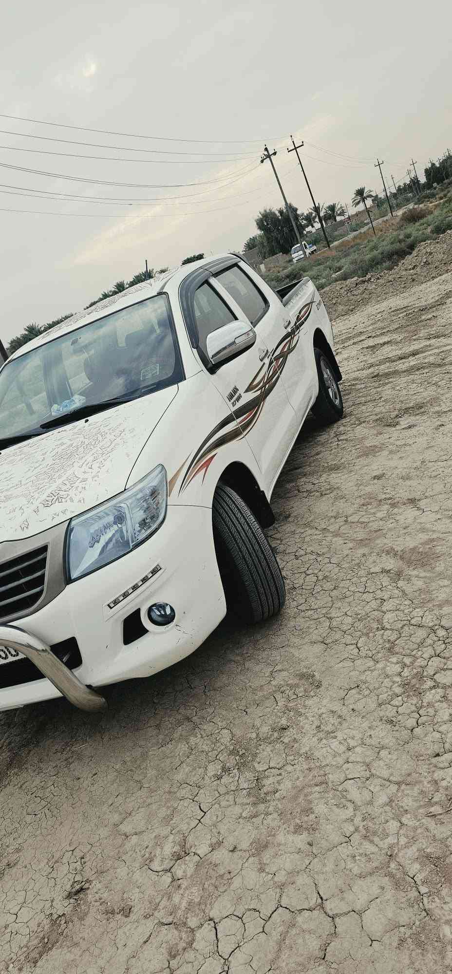 هايلوكس ٢٠١٥ • كويتي • رقم بابل