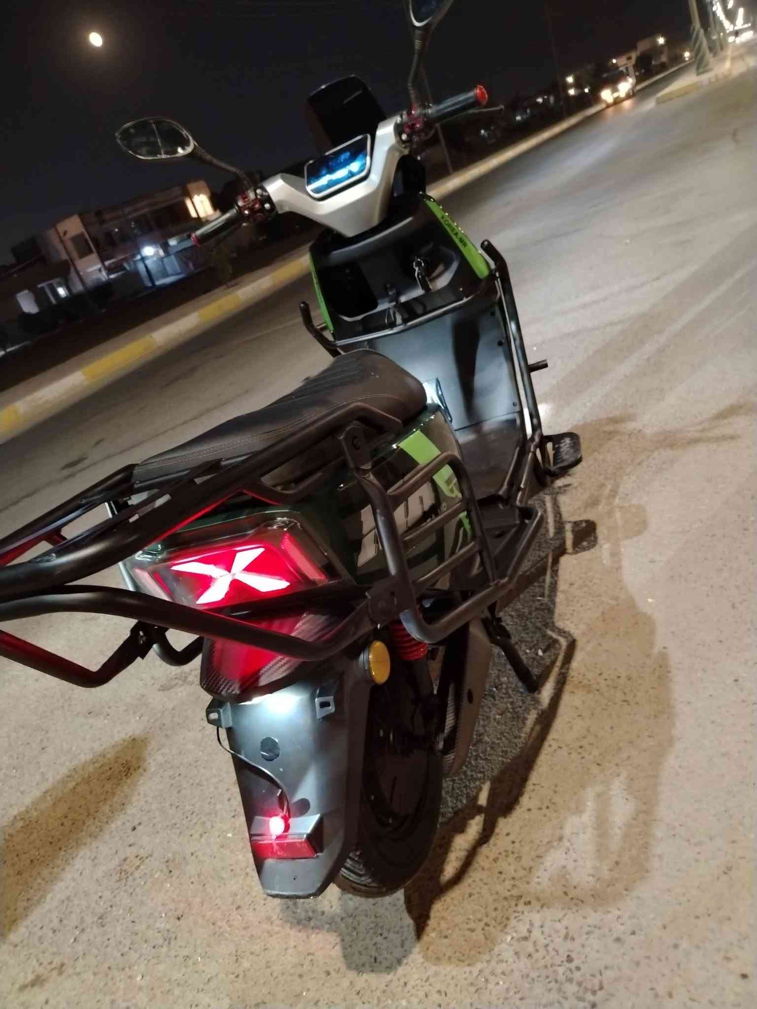 السلام عليكم للبيع دراجة شحن القرش الكوري  MR 2027 
استخدام اقل شهر حيل نضيف بعده بحالة الشركة
6 بطاريات بلادية فول عل فحص
ماشي شي قليل جدآ
لايت زنون عالي ناصي شغال
نضام 4 سرع
إشارة يمنة يسرى شغالة
كهربائيات كلها شغالة
نضام R الرجوع  + نضام P
السعر : اتصل 
/العنوان /الانبار /الرمادي/ التأميم /
للاتصال على الرقم ***********
