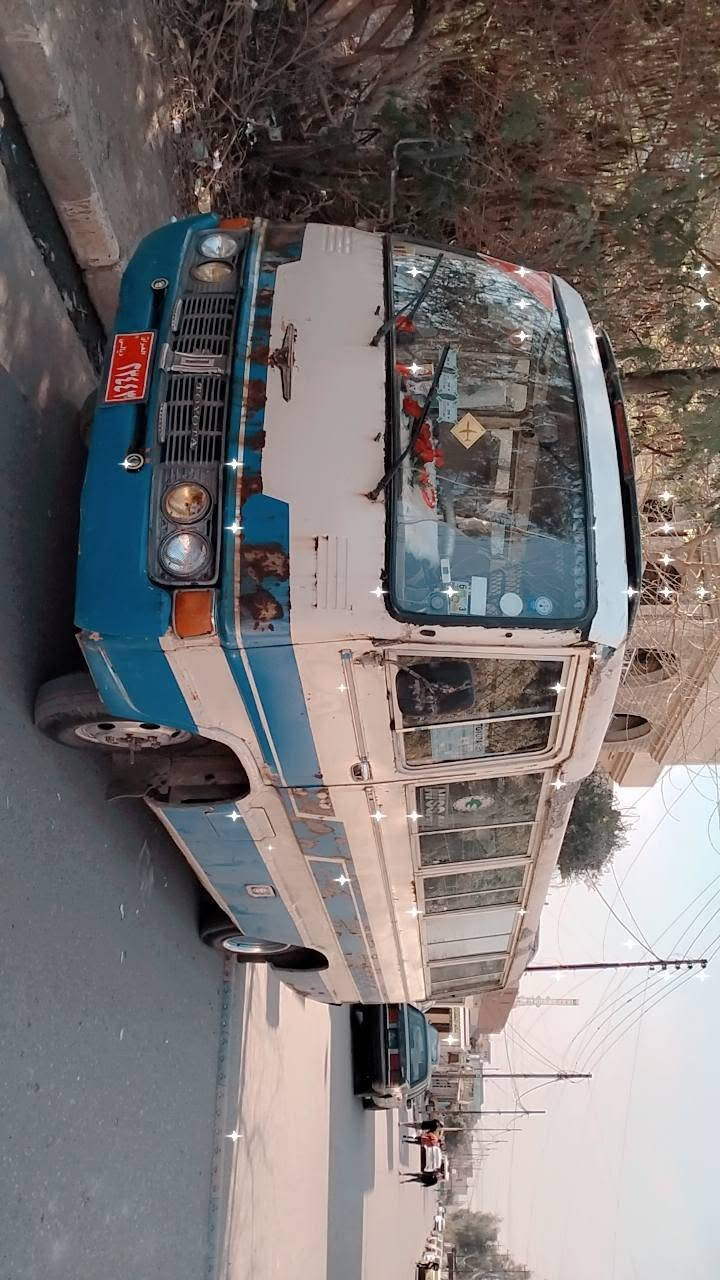 سلام عليكم 
كوستر كصيفه موديل 82 محركة وكير كية 
داخل مغلف جديد طخم بردة 
تايرات نص عمر 
سبرنكات الوراه جديد 
اتصل ودلل 
***********
***********
